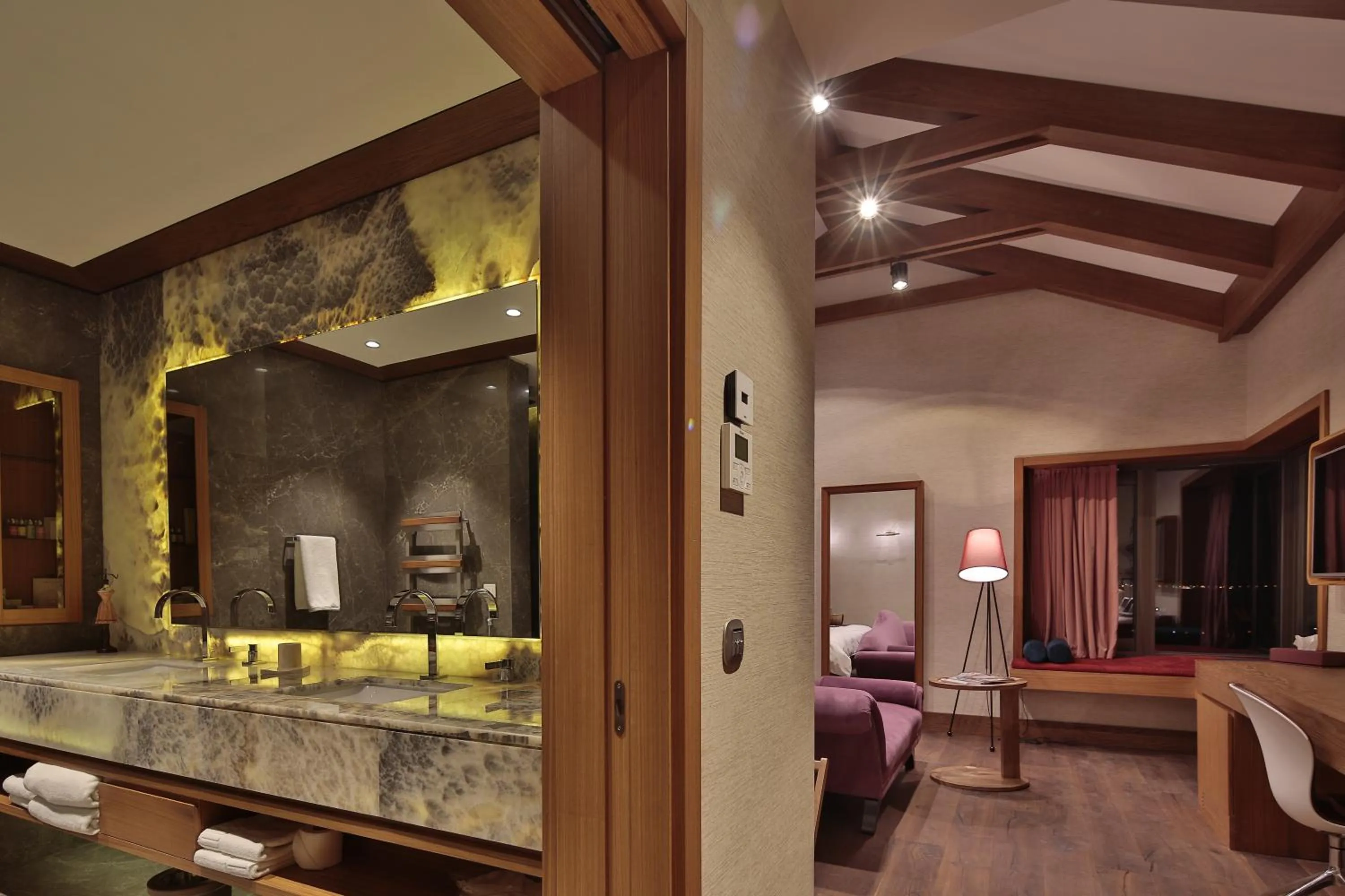 Bathroom, Bed in Ariana Sustainable Luxury Lodge - Special Category - Cappadocia