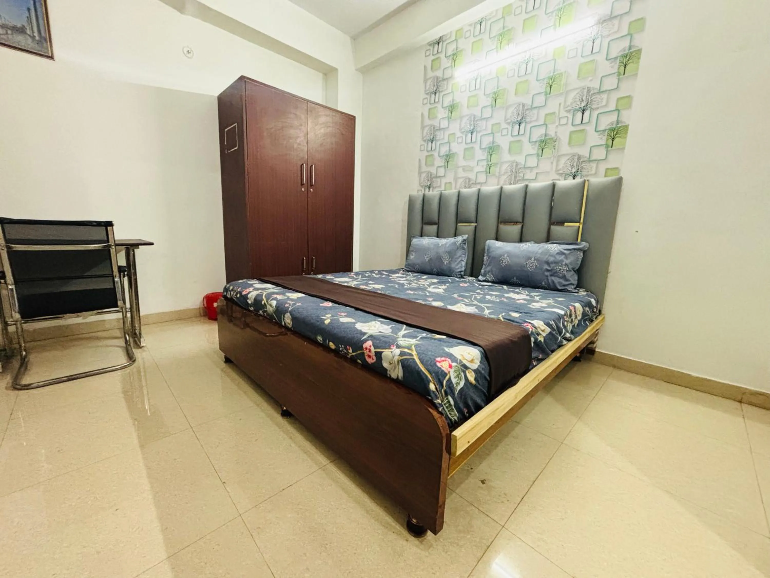 Bed in Akshay continental