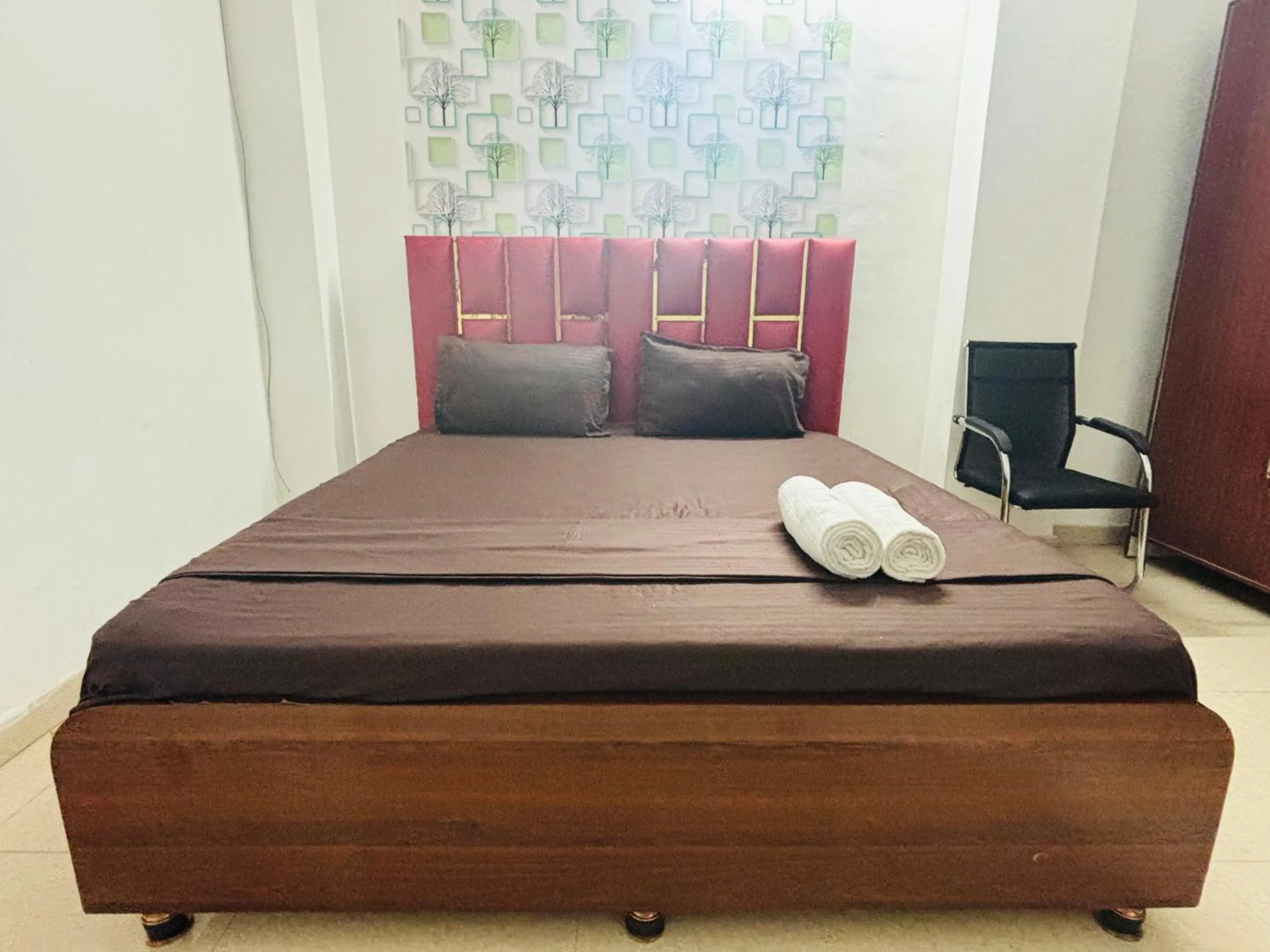 Bed in Akshay continental