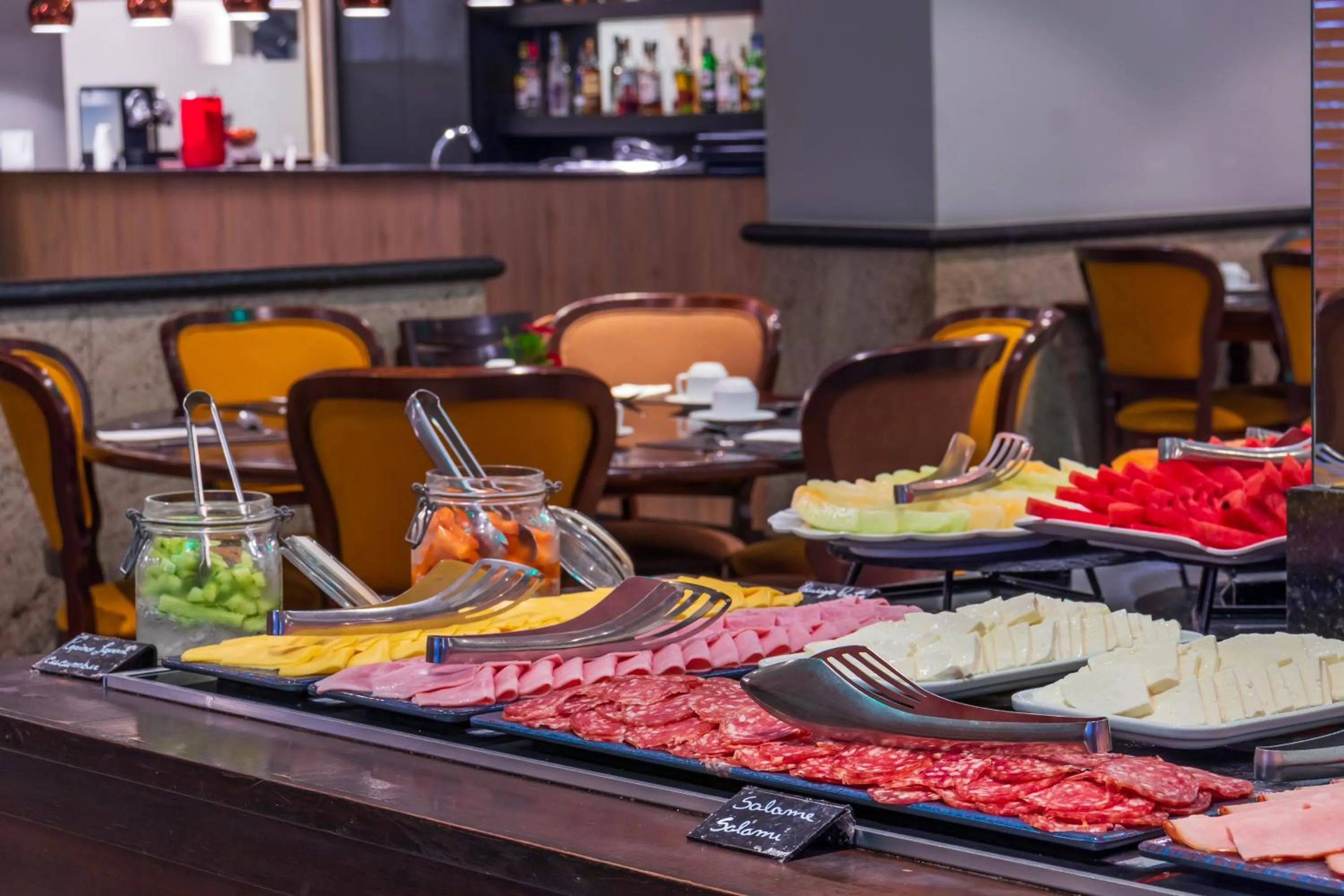 Food and drinks in Parque Balneário Hotel Santos by Castelo Itaipava