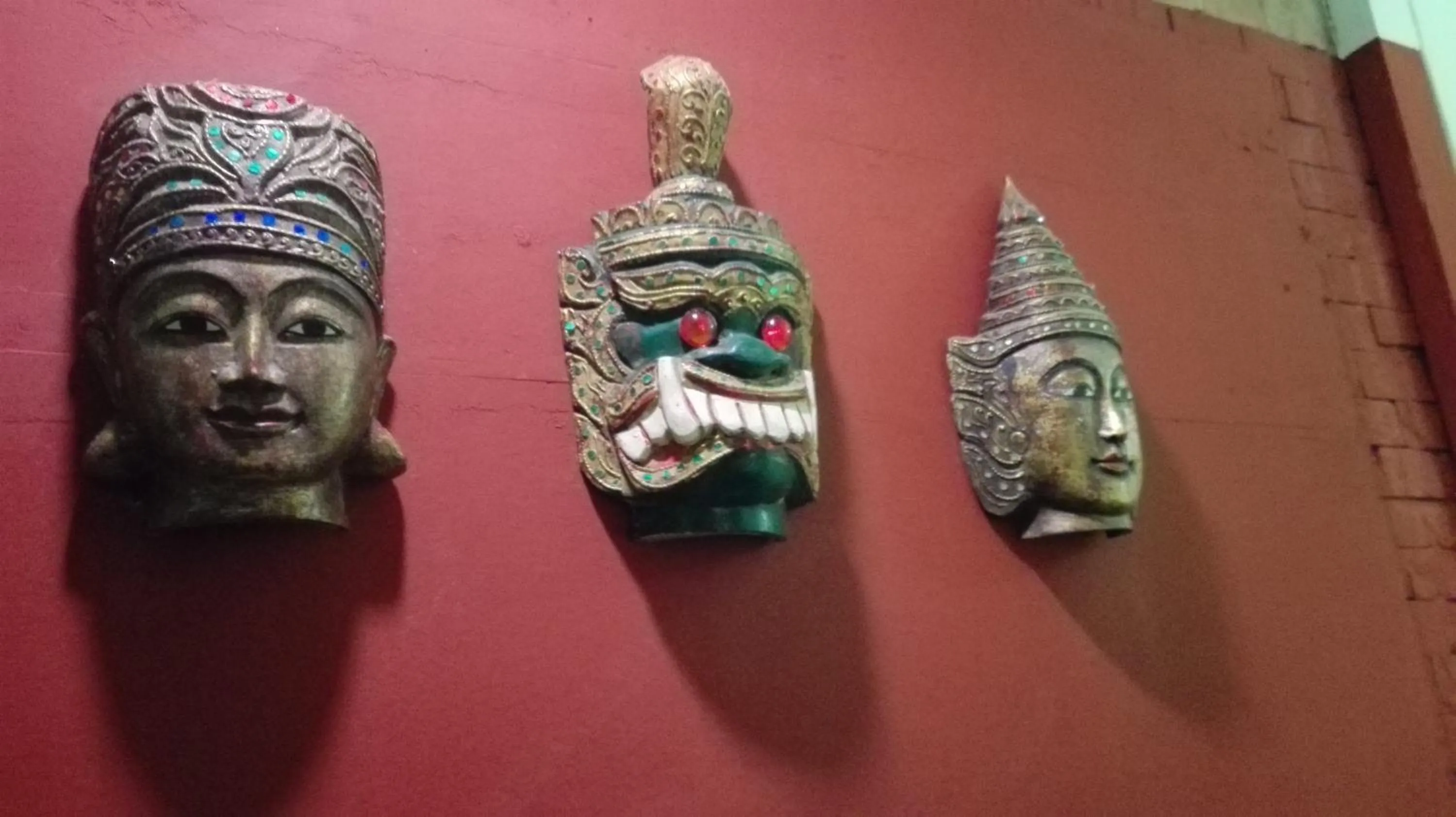 Decorative detail in Shannkalay Hostel