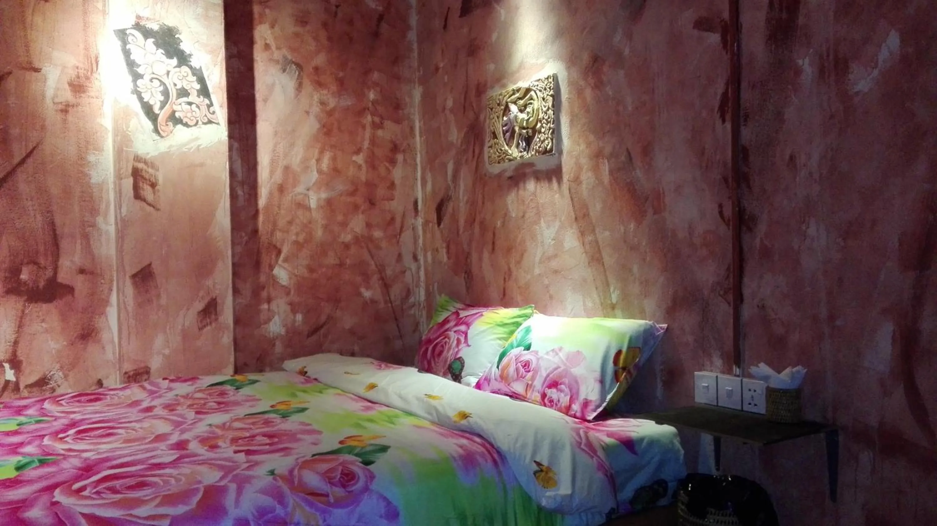 Photo of the whole room, Bed in Shannkalay Hostel