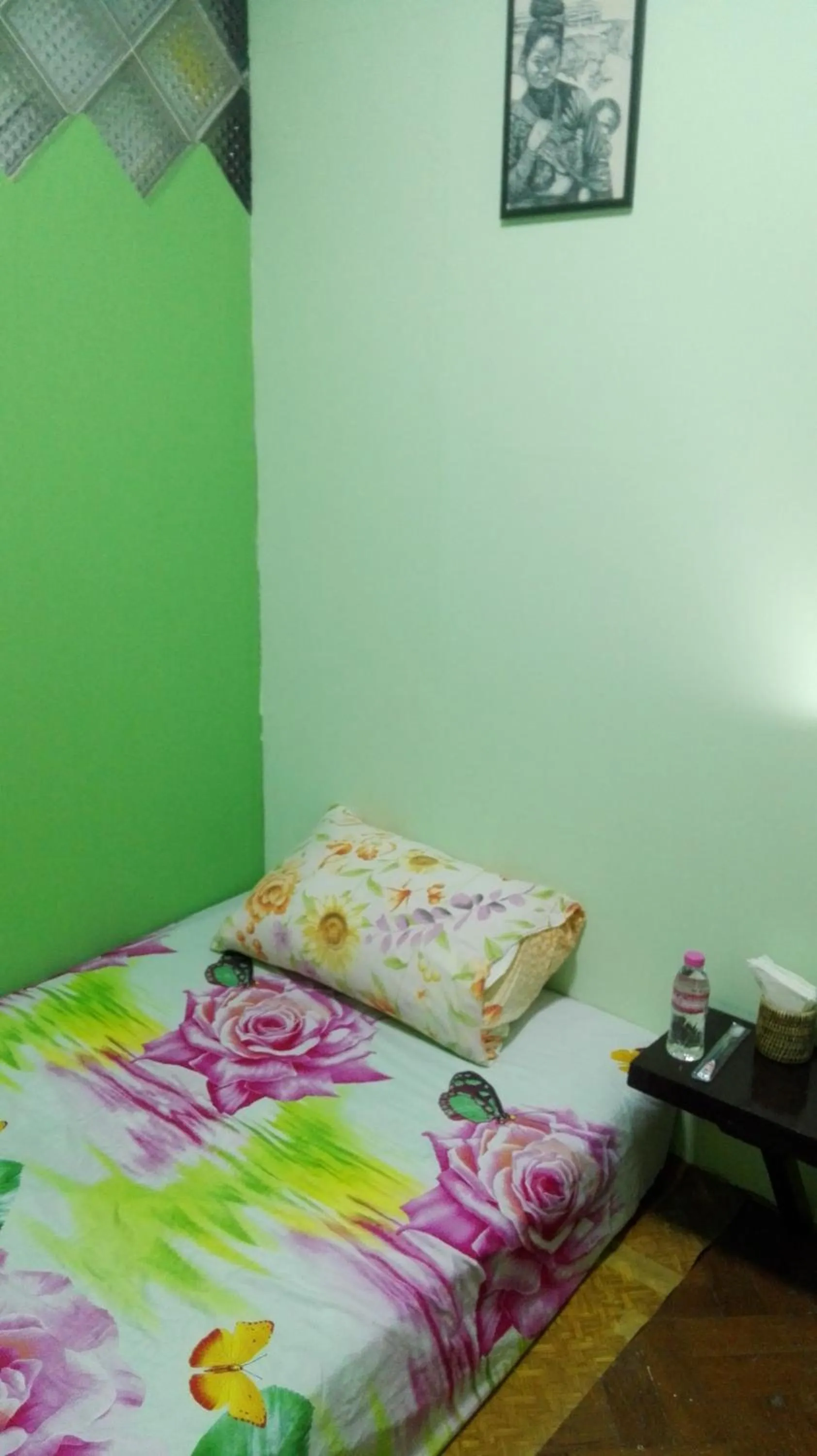 Photo of the whole room, Bed in Shannkalay Hostel
