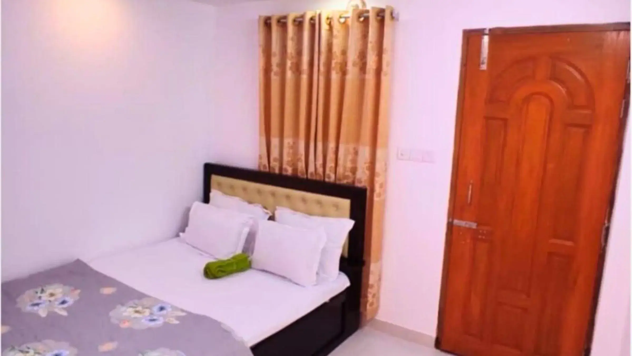 Deluxe Double Room in Hotel Prime Inn Mirpur 10 Deluxe Double Room in Hotel Prime Inn Mirpur 10