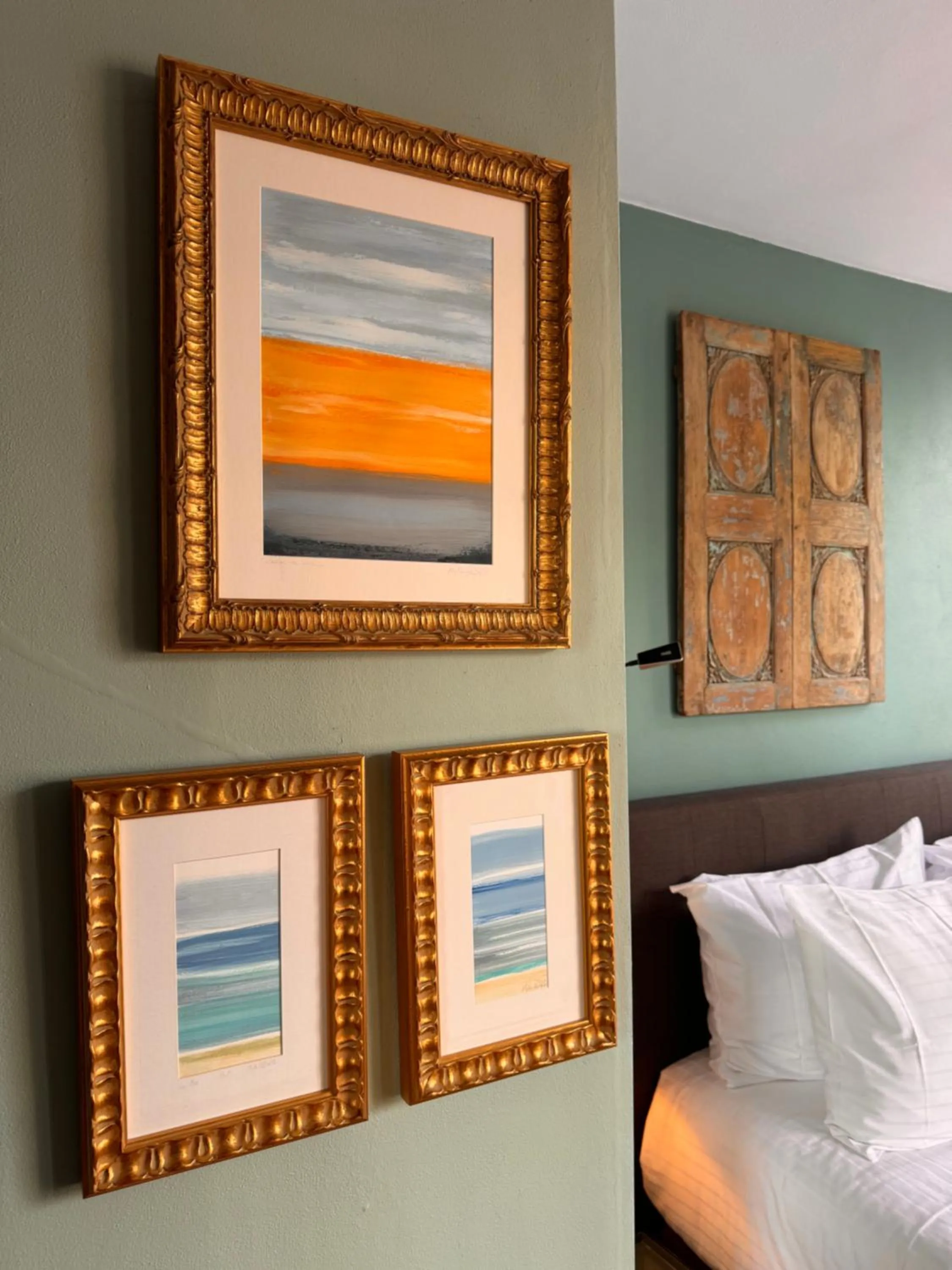 Bedroom, Bed in Décor Canal House