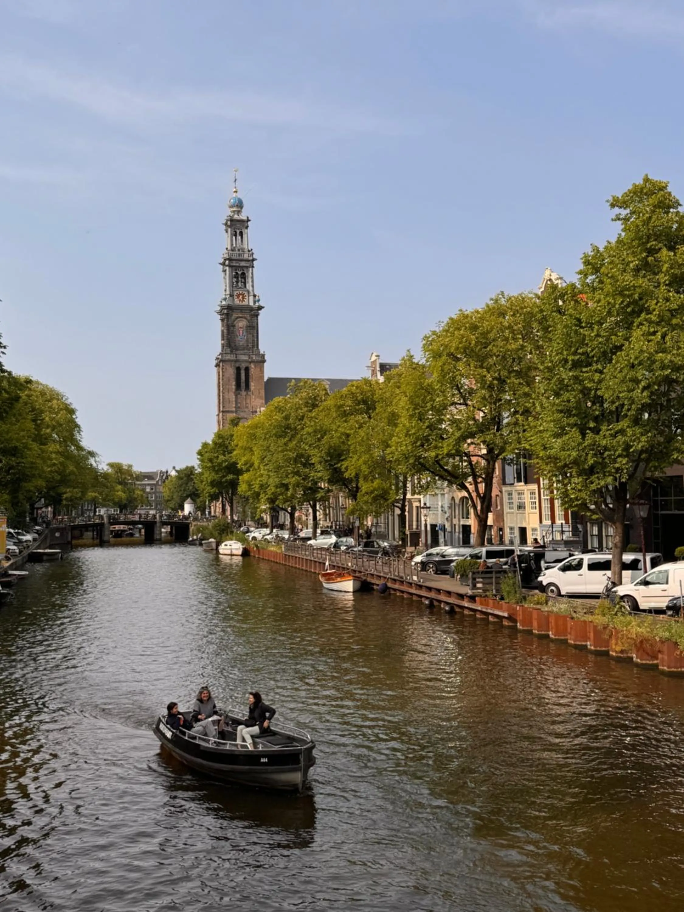 Property building in Décor Canal House