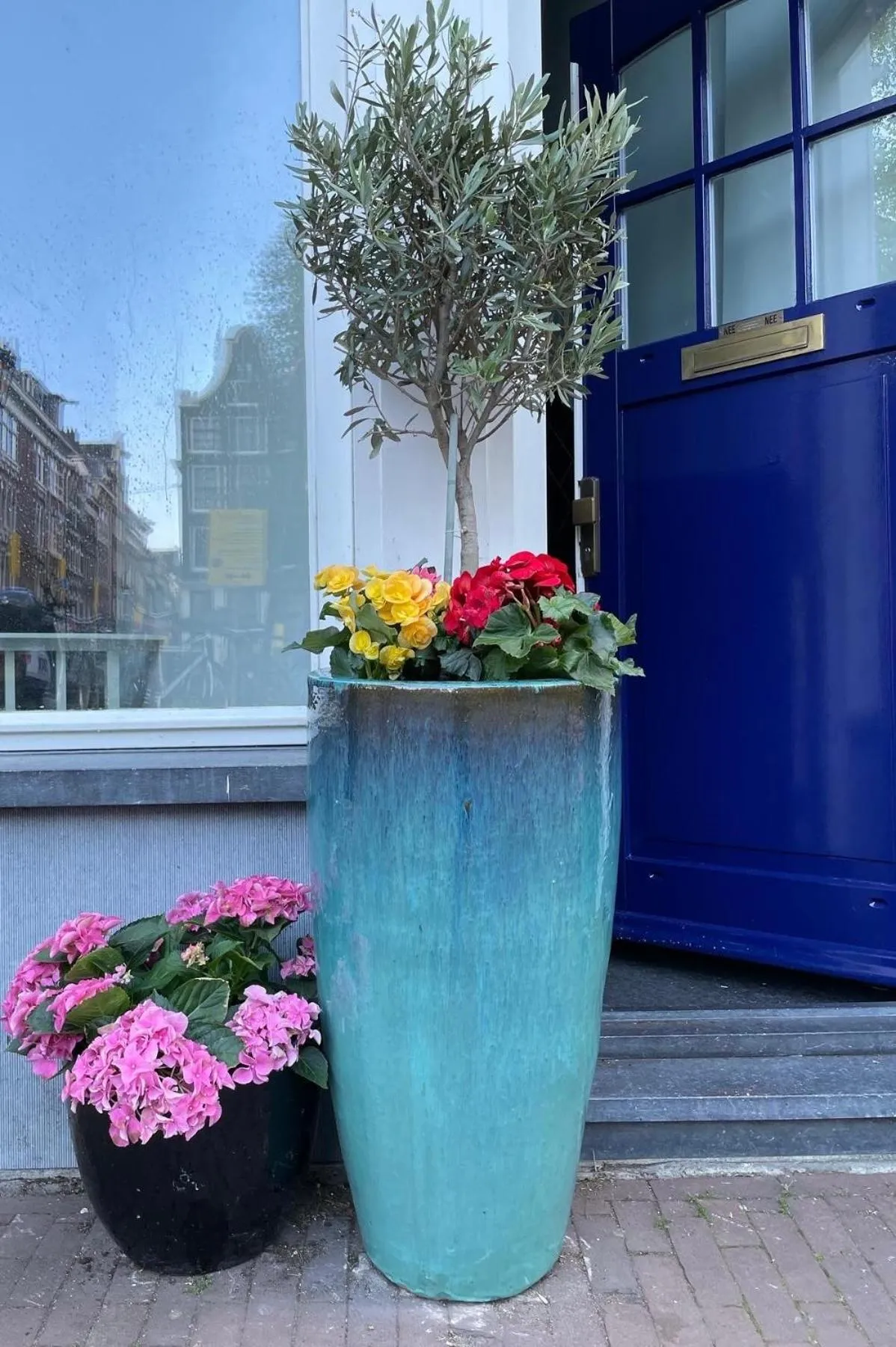 Property building in Décor Canal House