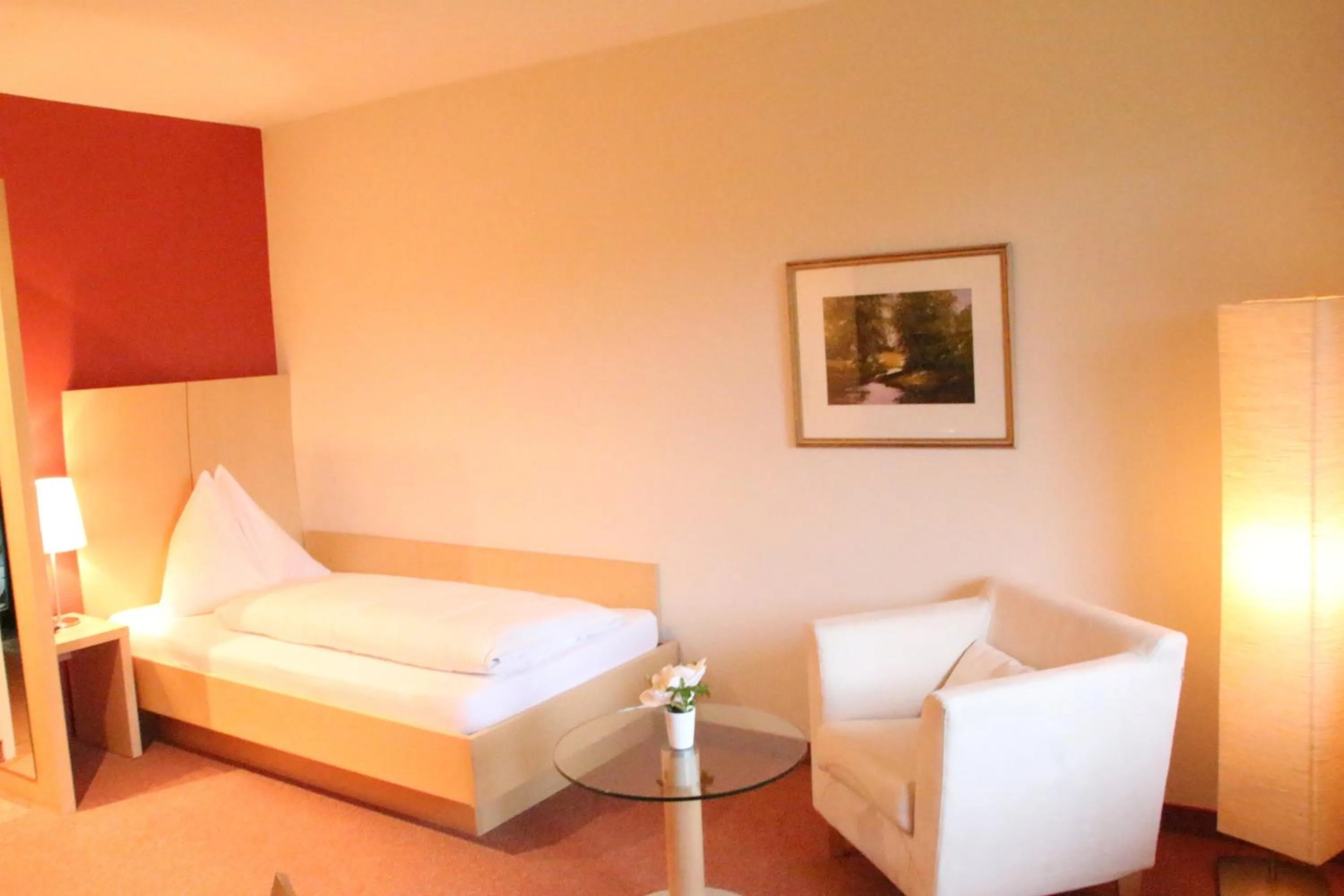 Bed in Hotel Alhartinger Hof