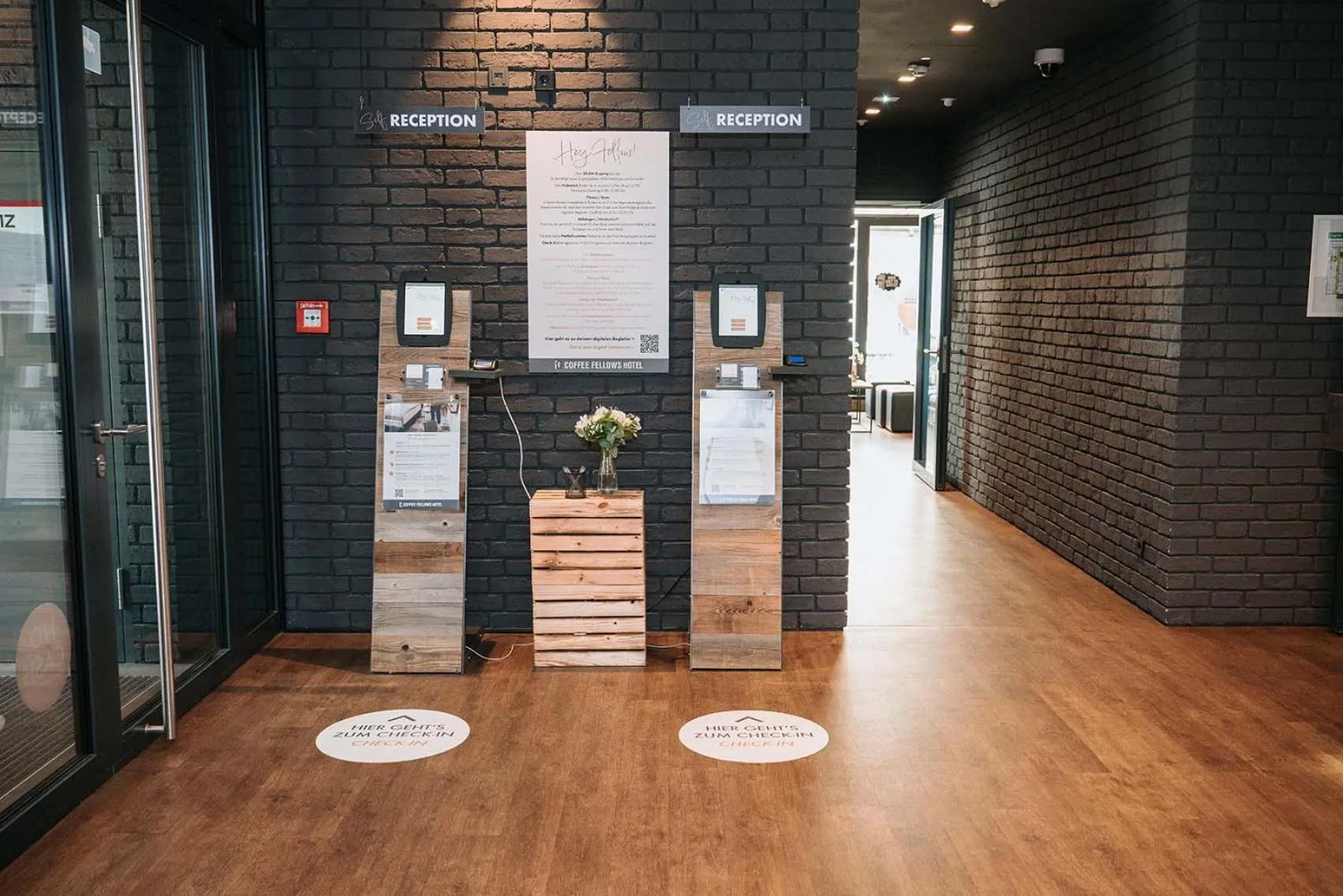 Lobby or reception in Coffee Fellows Hotel München-Freiham