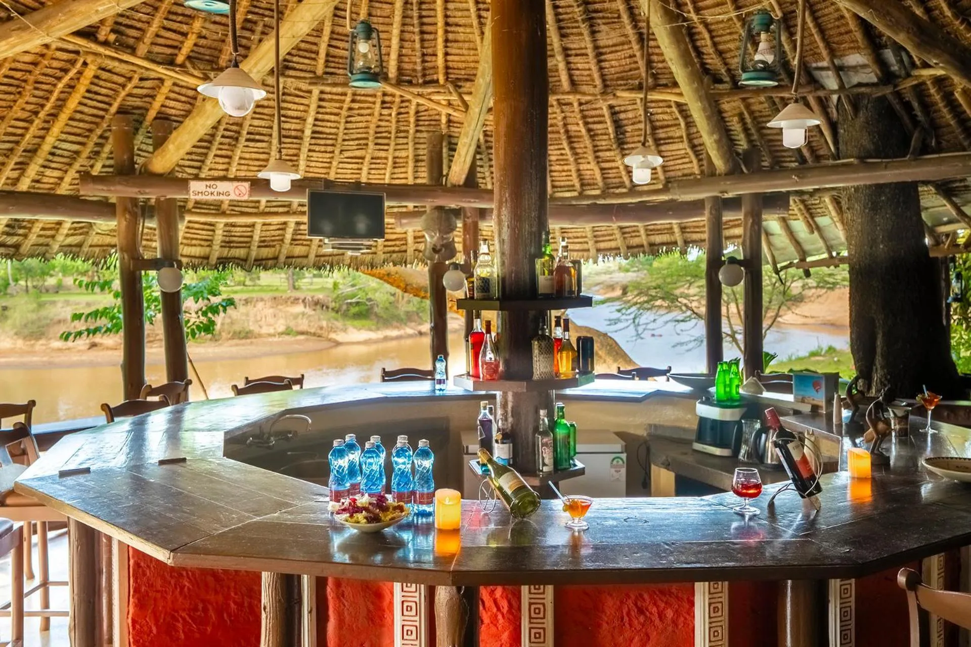 Lounge or bar in Muthu Mara River Lodge