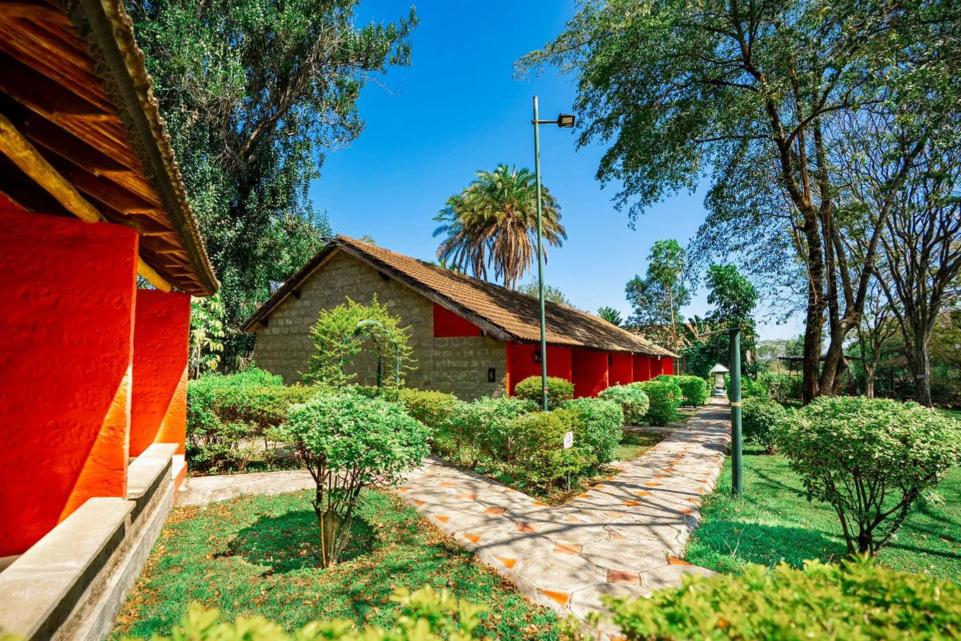 Garden in Muthu Mara River Lodge