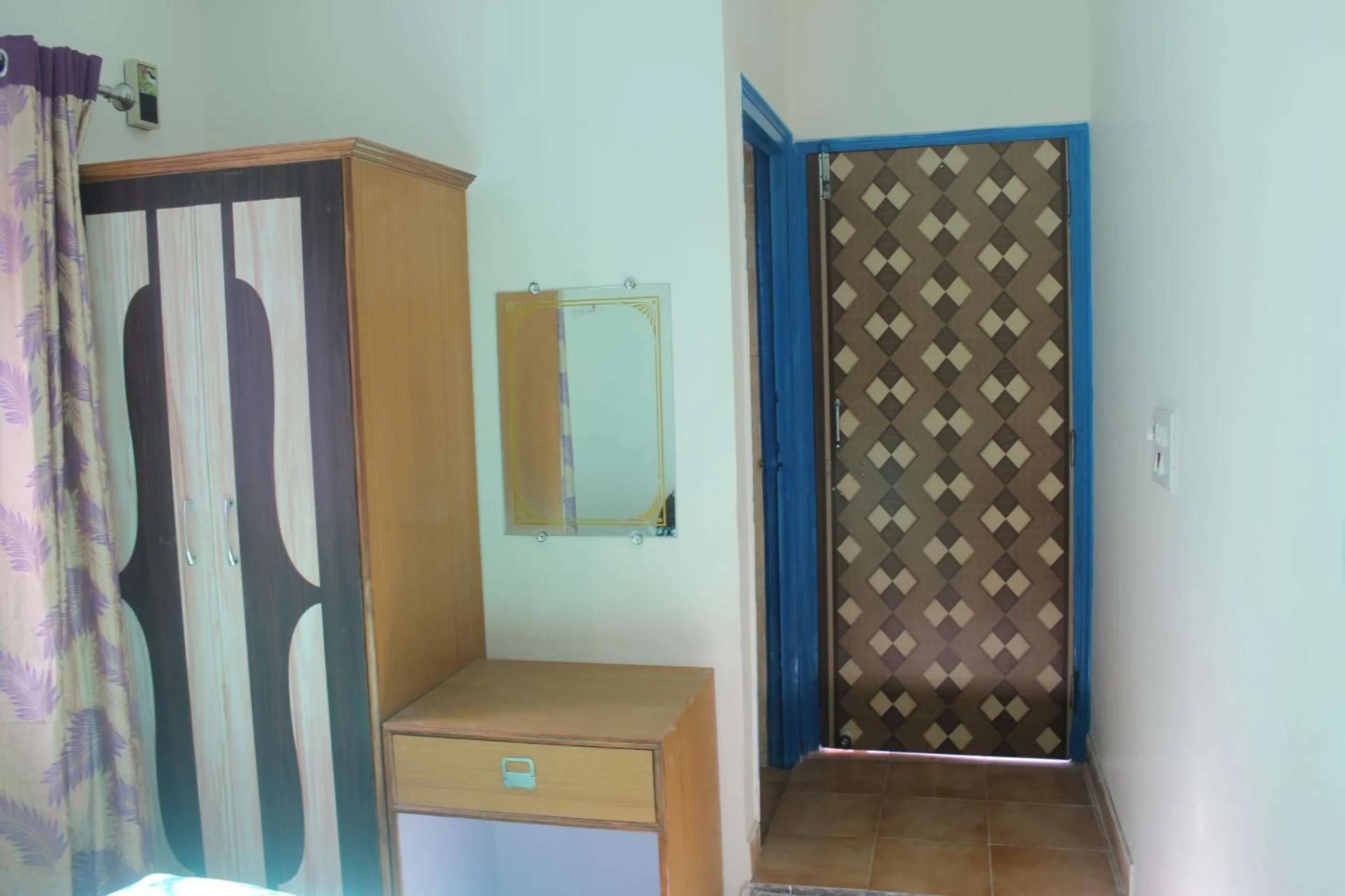 Decorative detail in Hotel Golden Crown Laxman Jhula