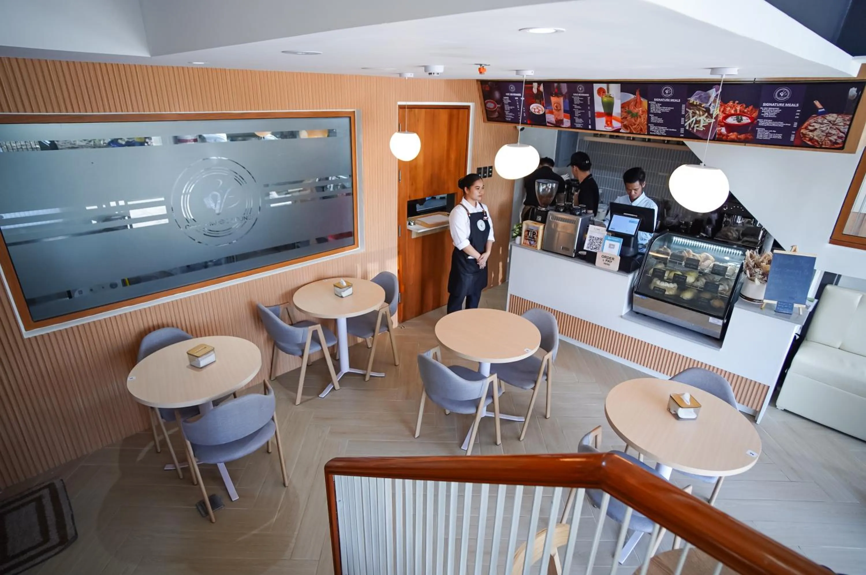 Restaurant/places to eat in Gonzales Hotel