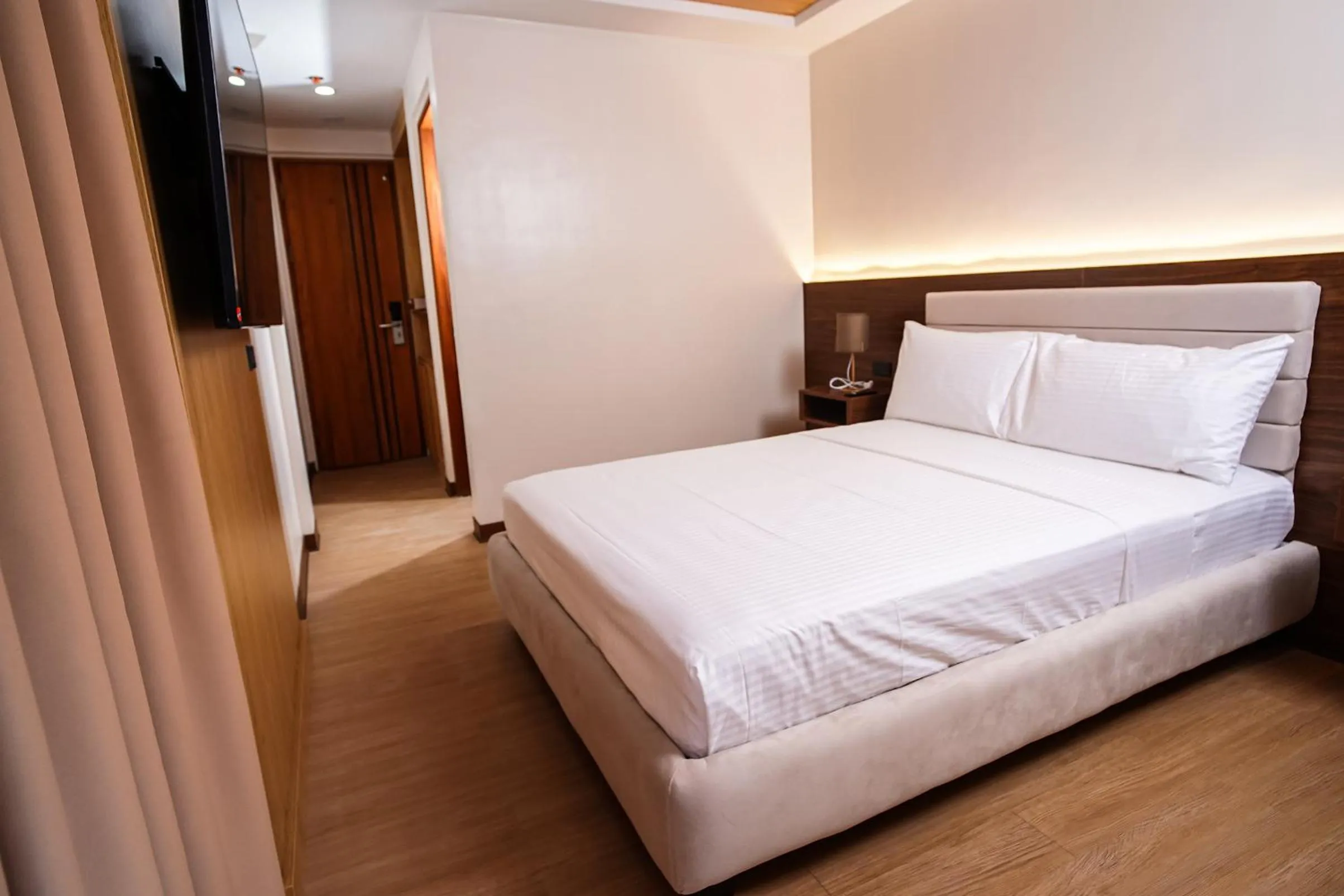 Bedroom, Bed in Gonzales Hotel