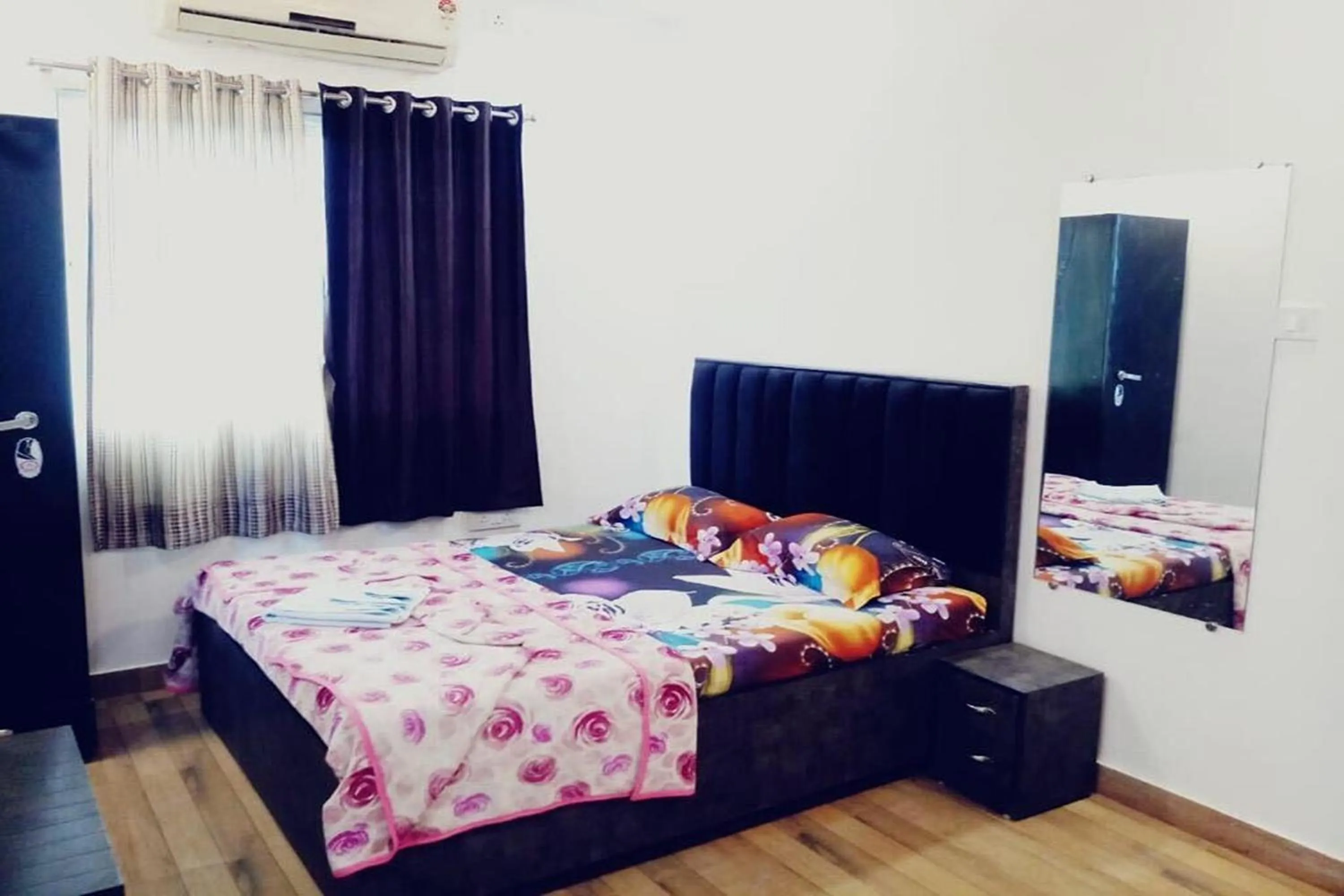 Bed in Saubhagya Villa