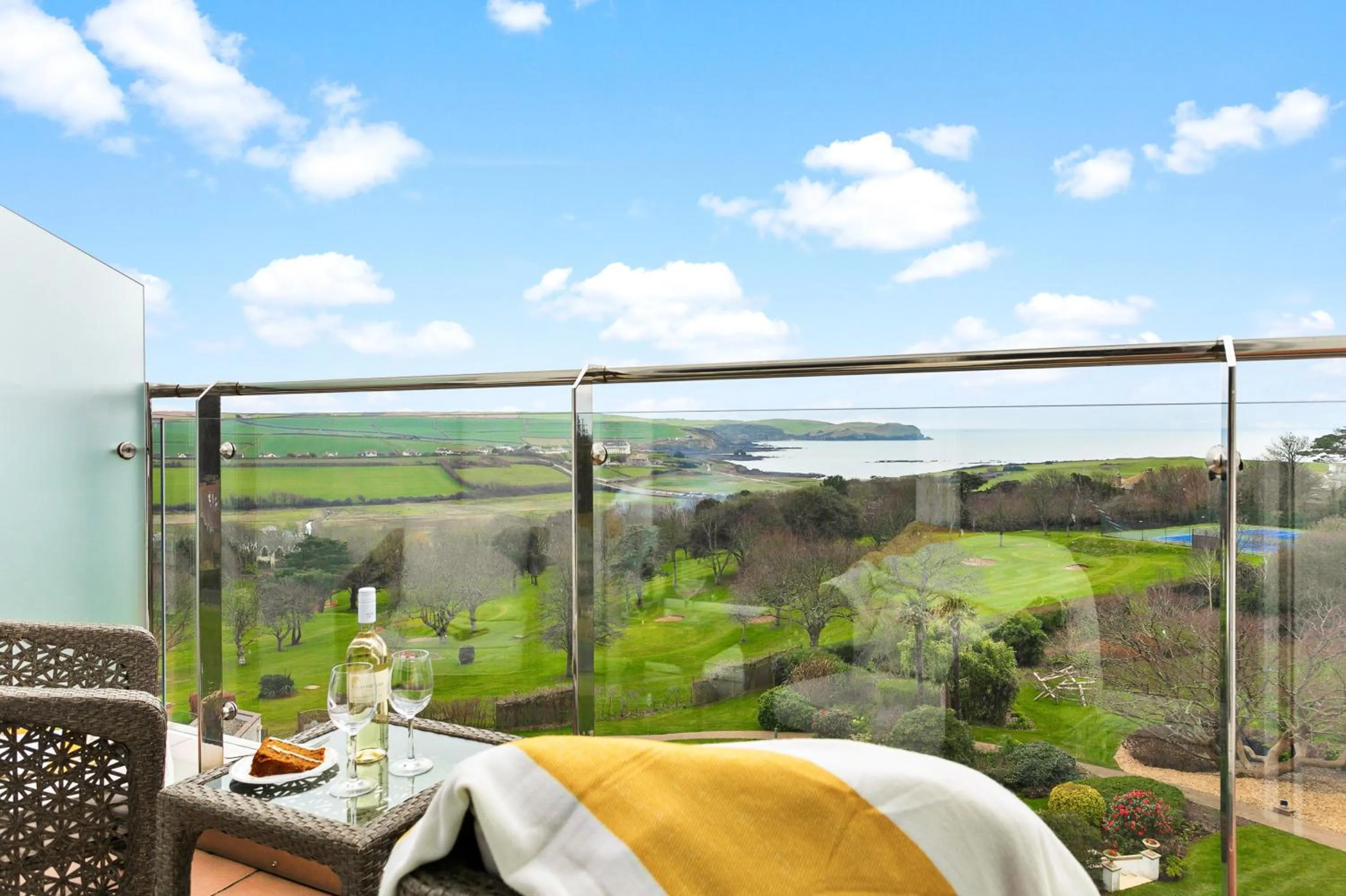 Bedroom in Thurlestone Hotel