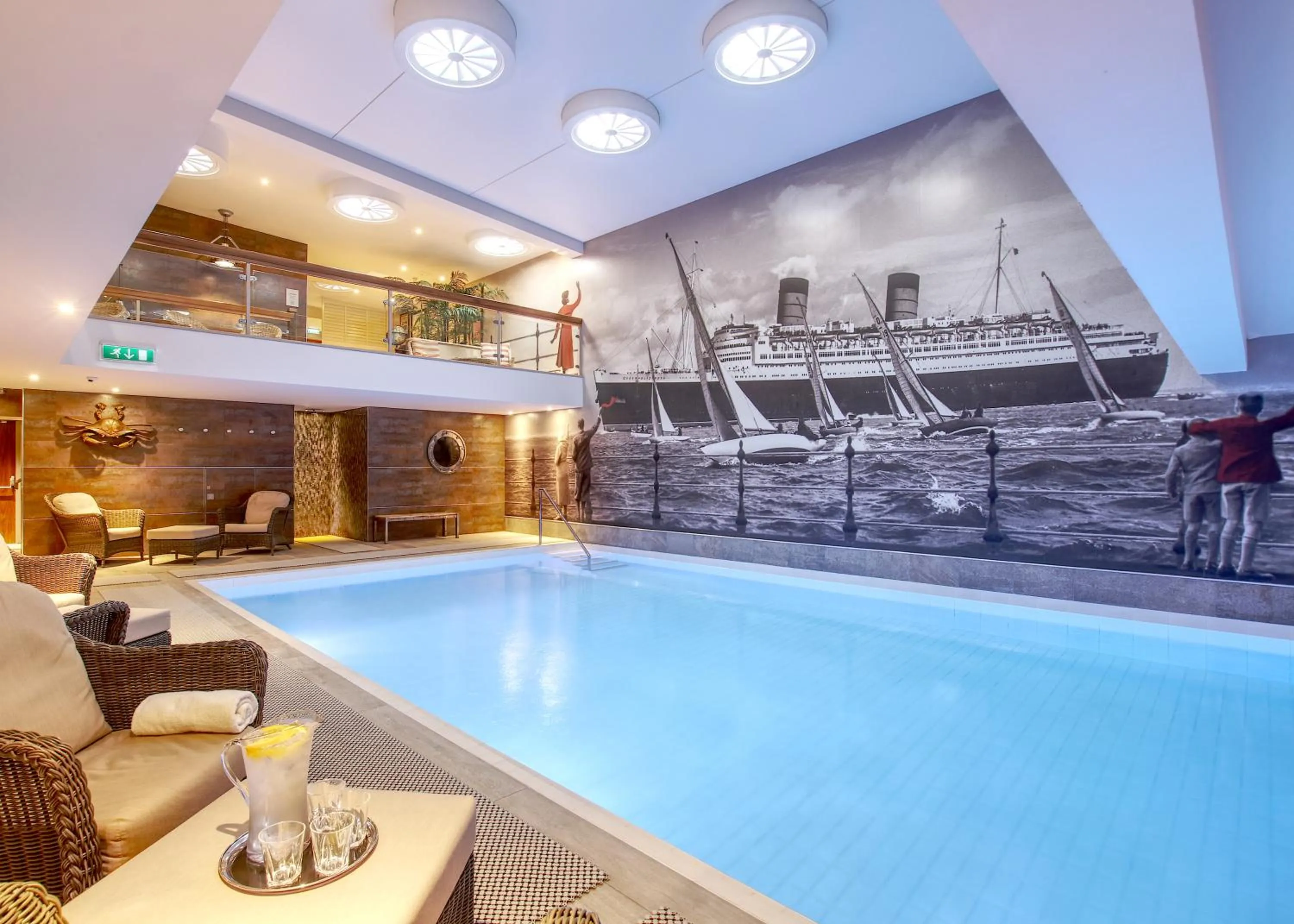 Swimming pool in Thurlestone Hotel