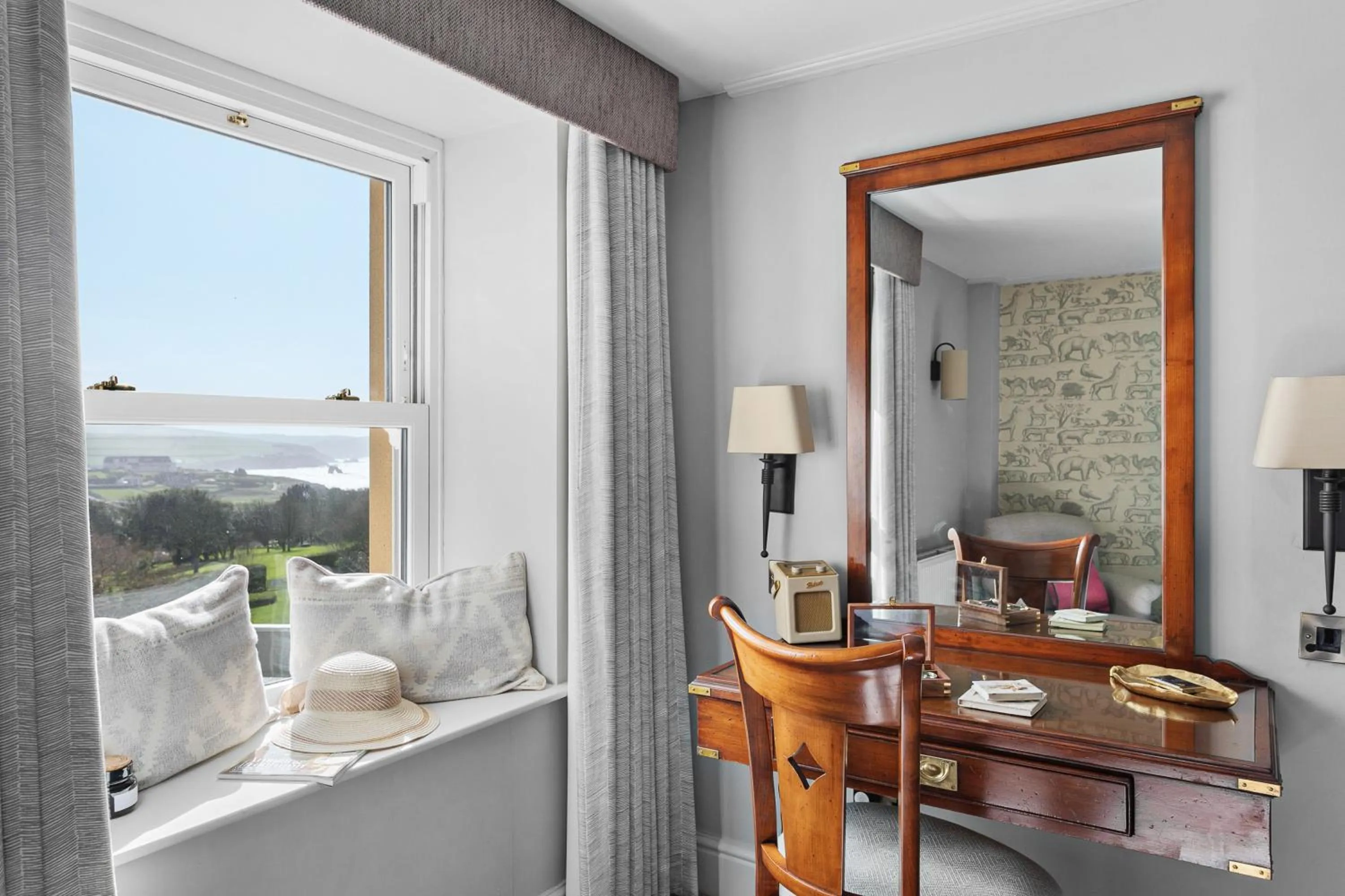 Bedroom in Thurlestone Hotel