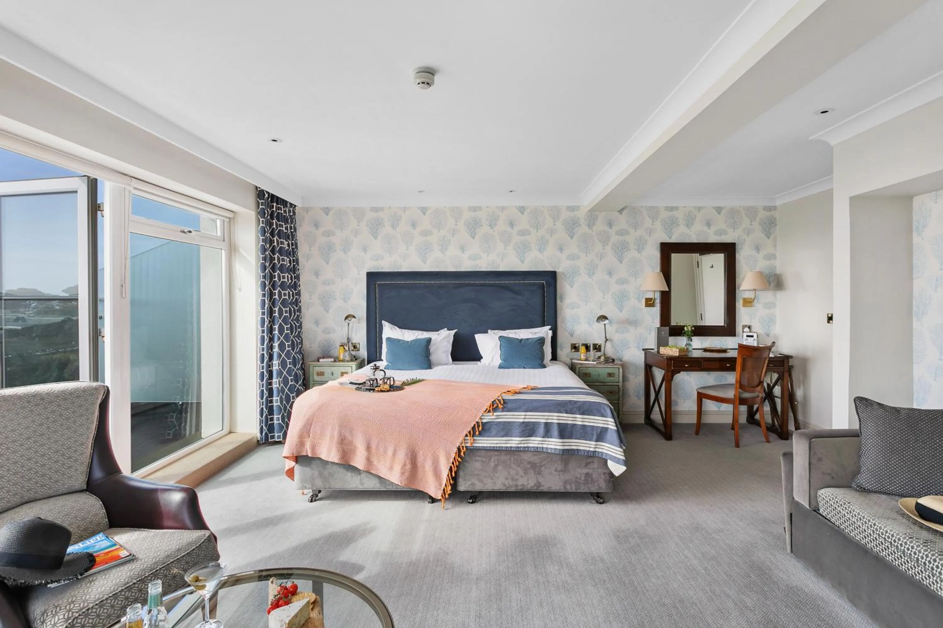 Bedroom, Bed in Thurlestone Hotel