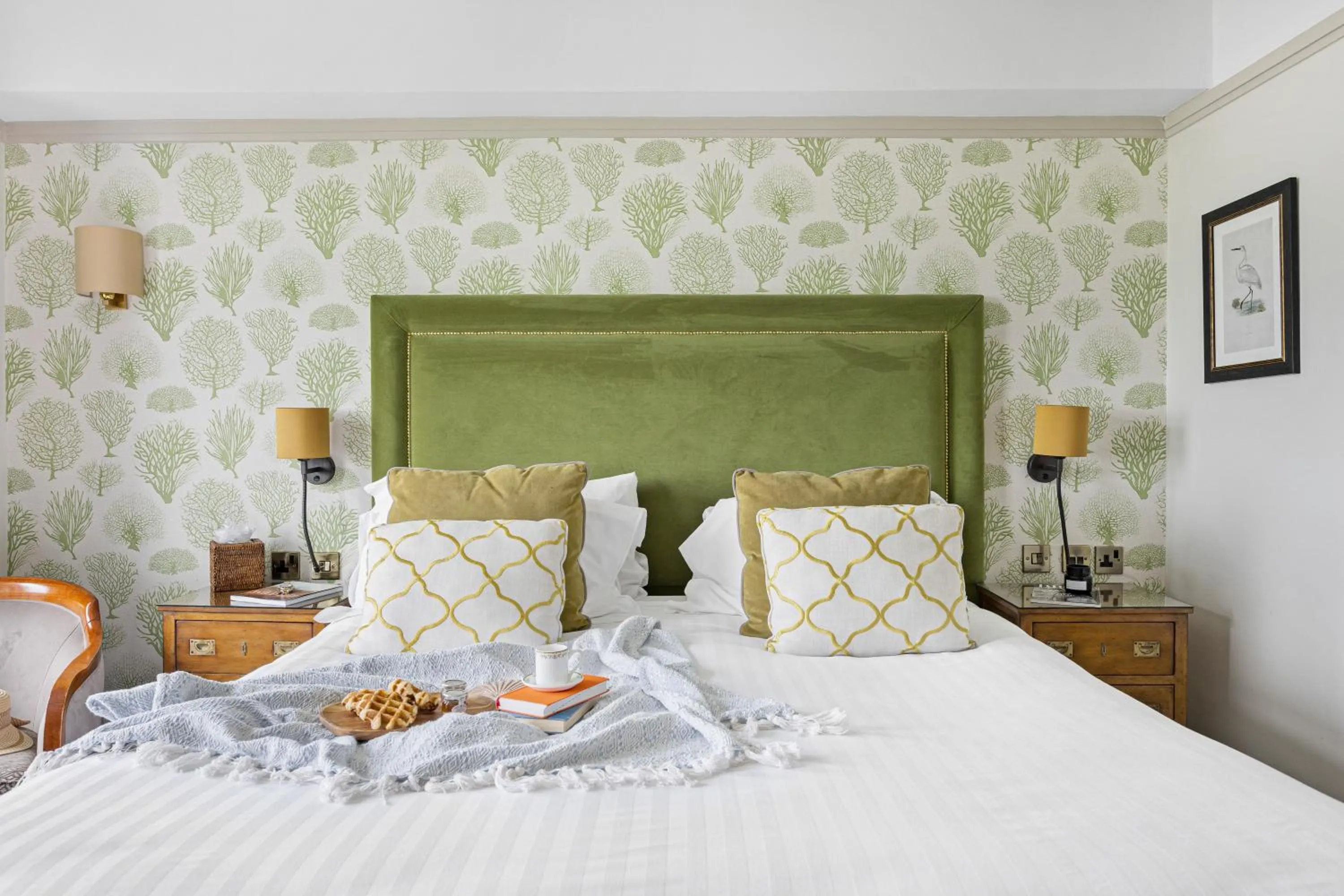 Bedroom, Bed in Thurlestone Hotel