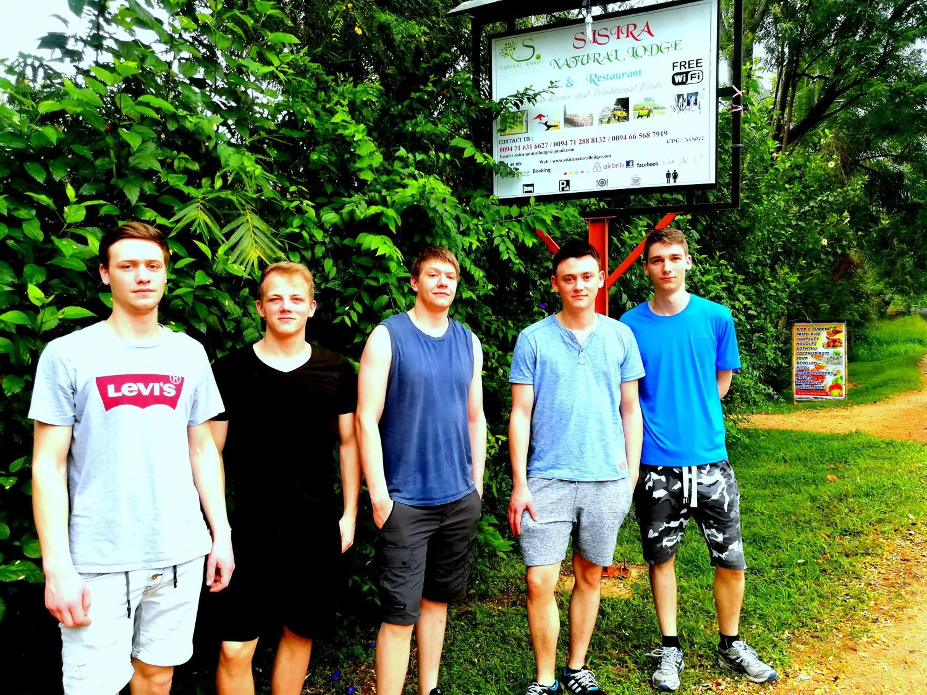 Guests in Sisira Natural Lodge - Sigiriya