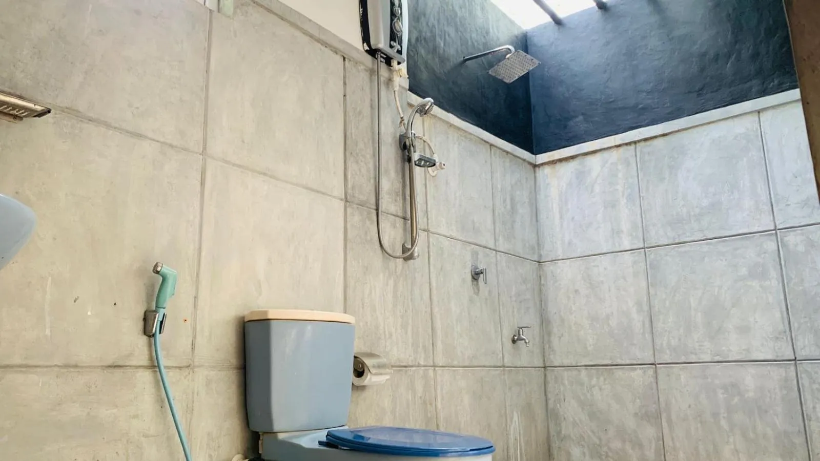 Bathroom in Sisira Natural Lodge - Sigiriya