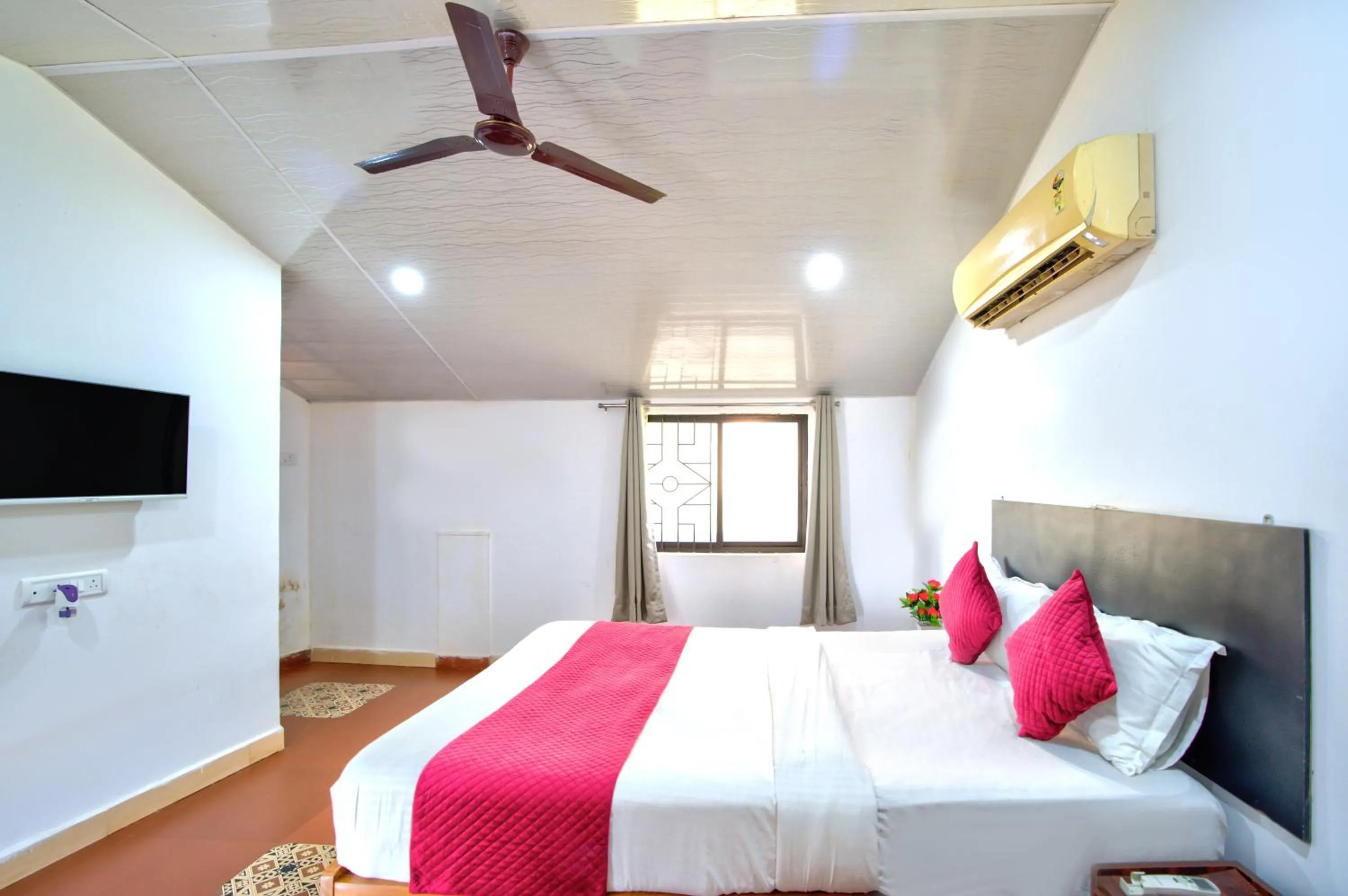 Bed in Swizel Nook Stay