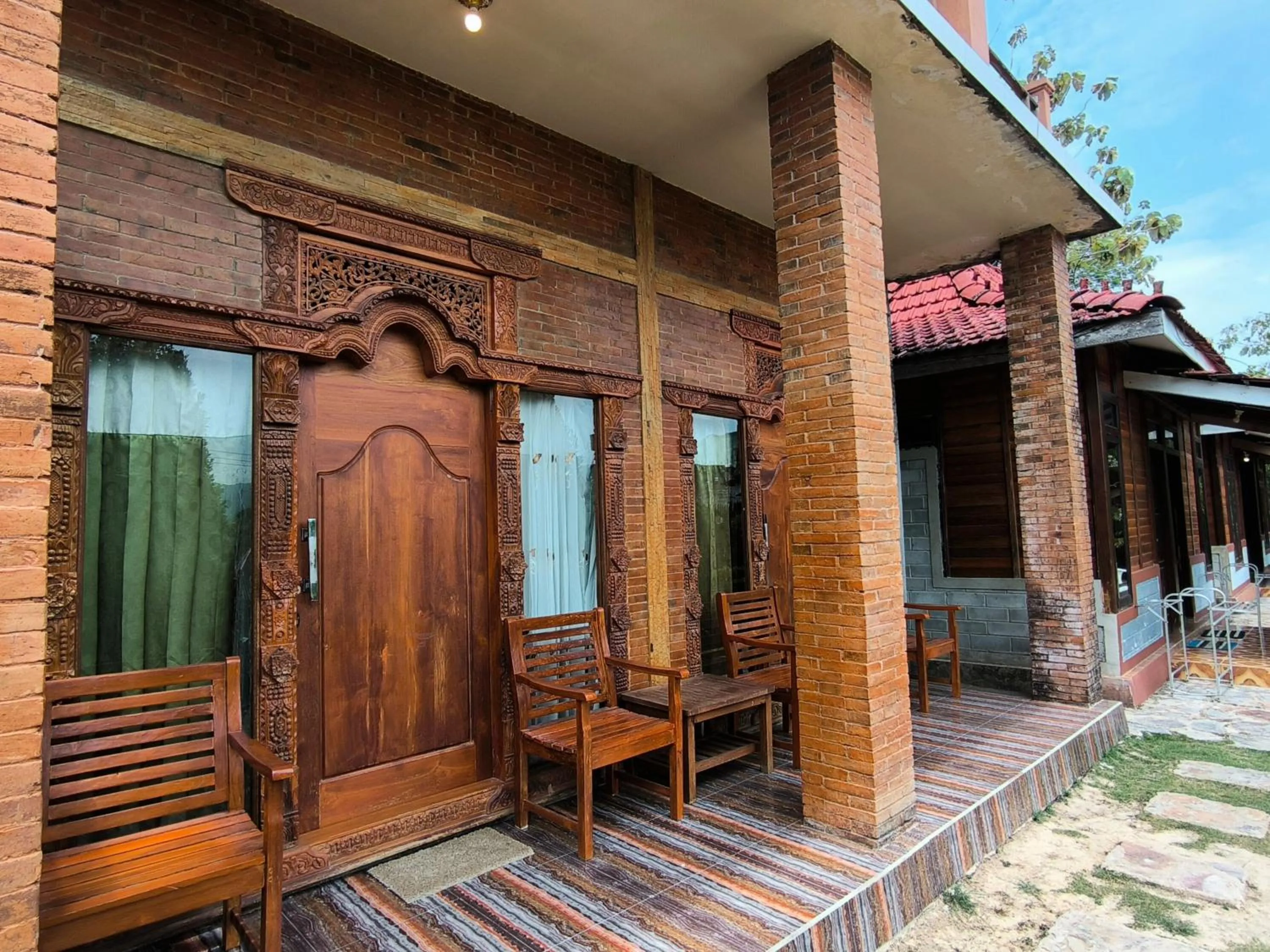 Sunrise Sea Hill Cottages