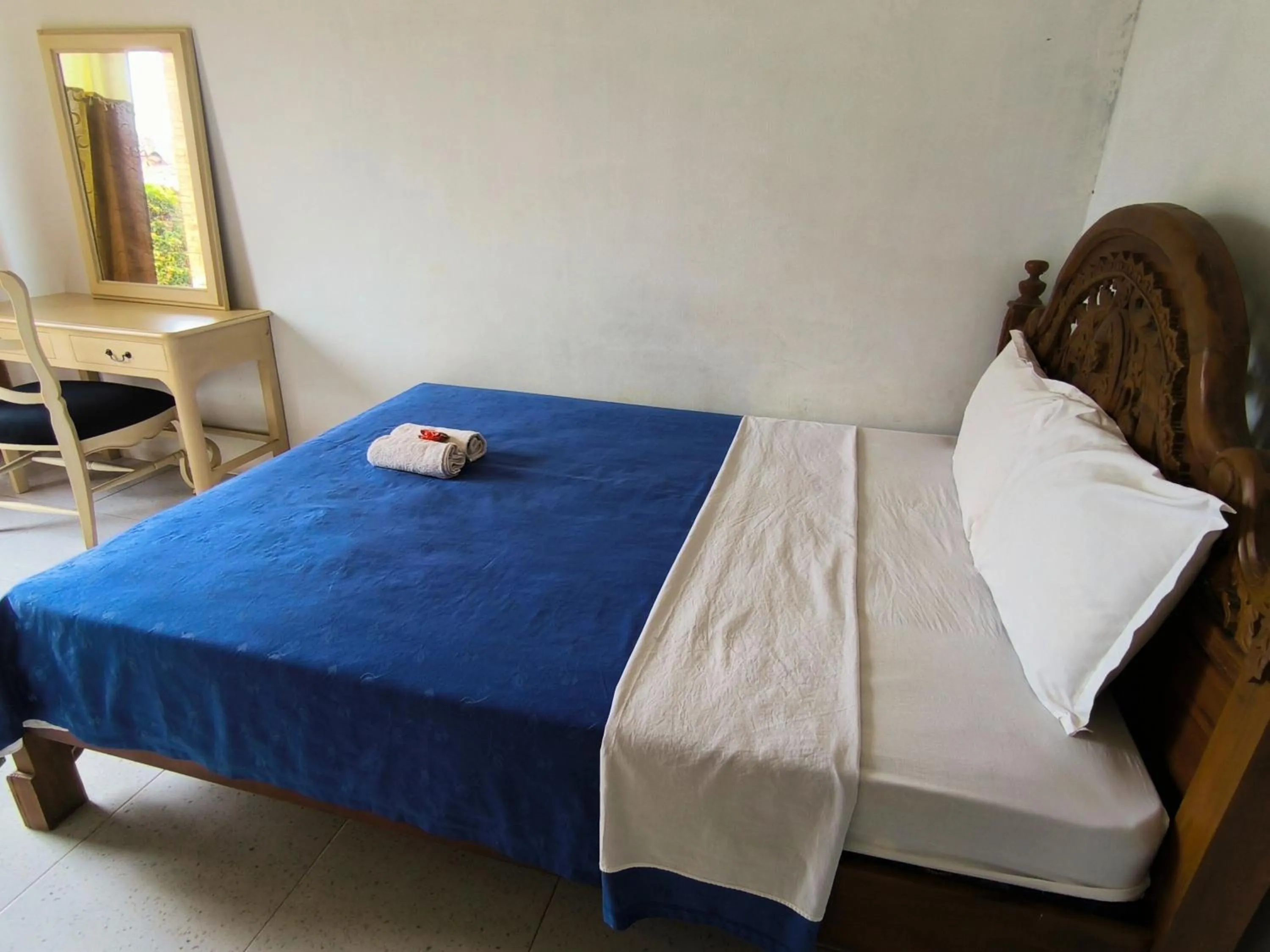 Bed in Sunrise Sea Hill Cottages