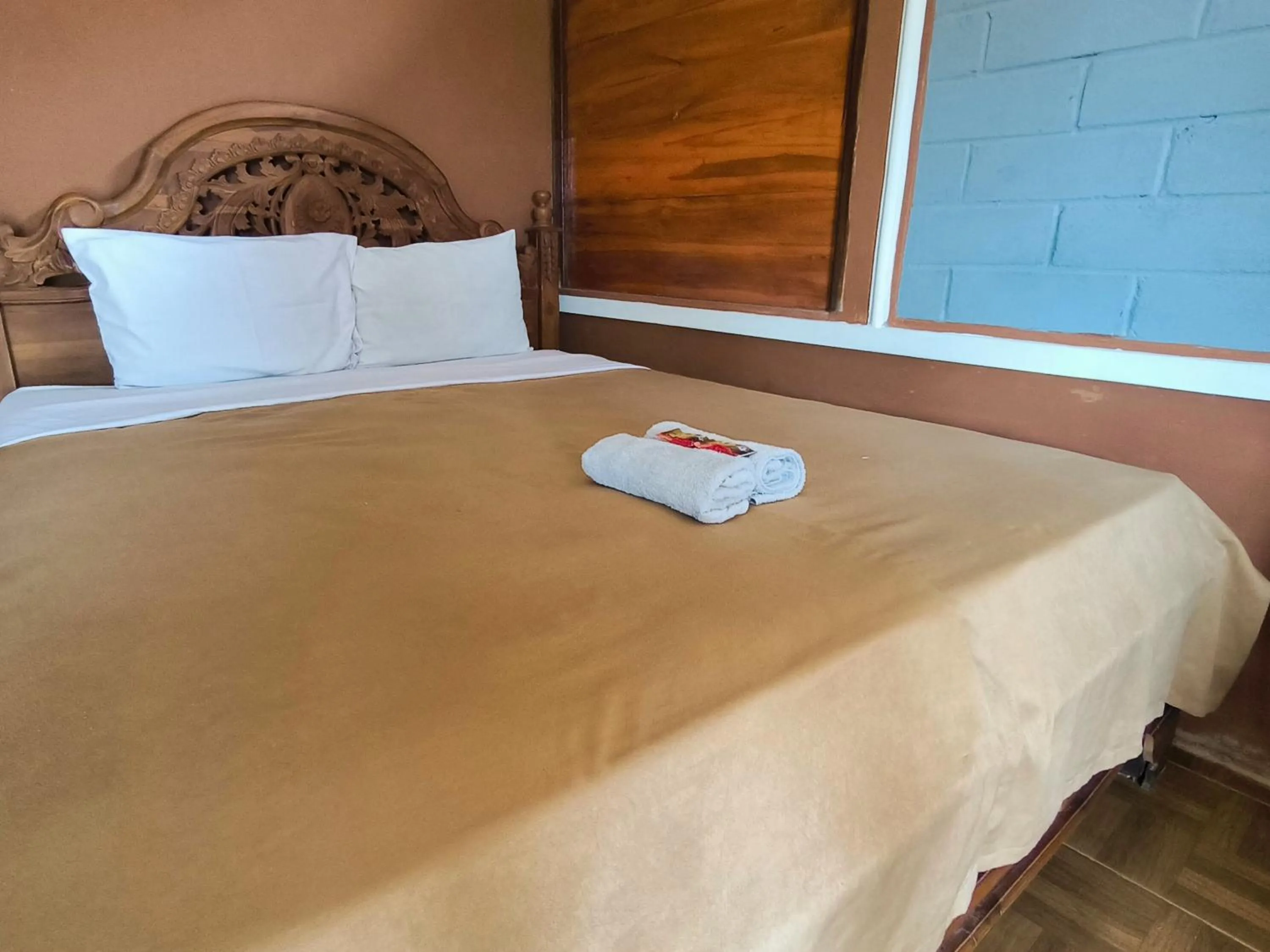 Bed in Sunrise Sea Hill Cottages