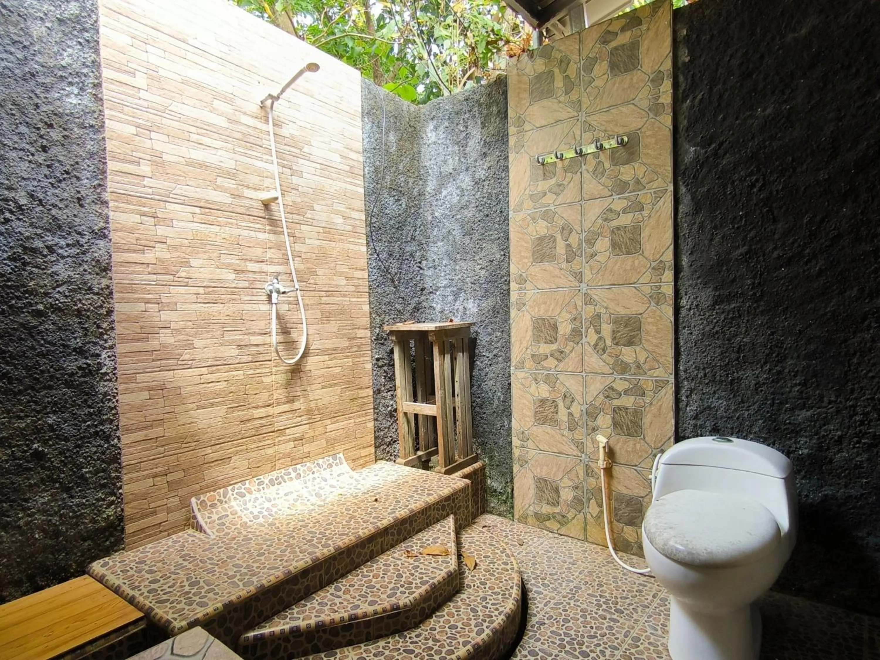 Sunrise Sea Hill Cottages