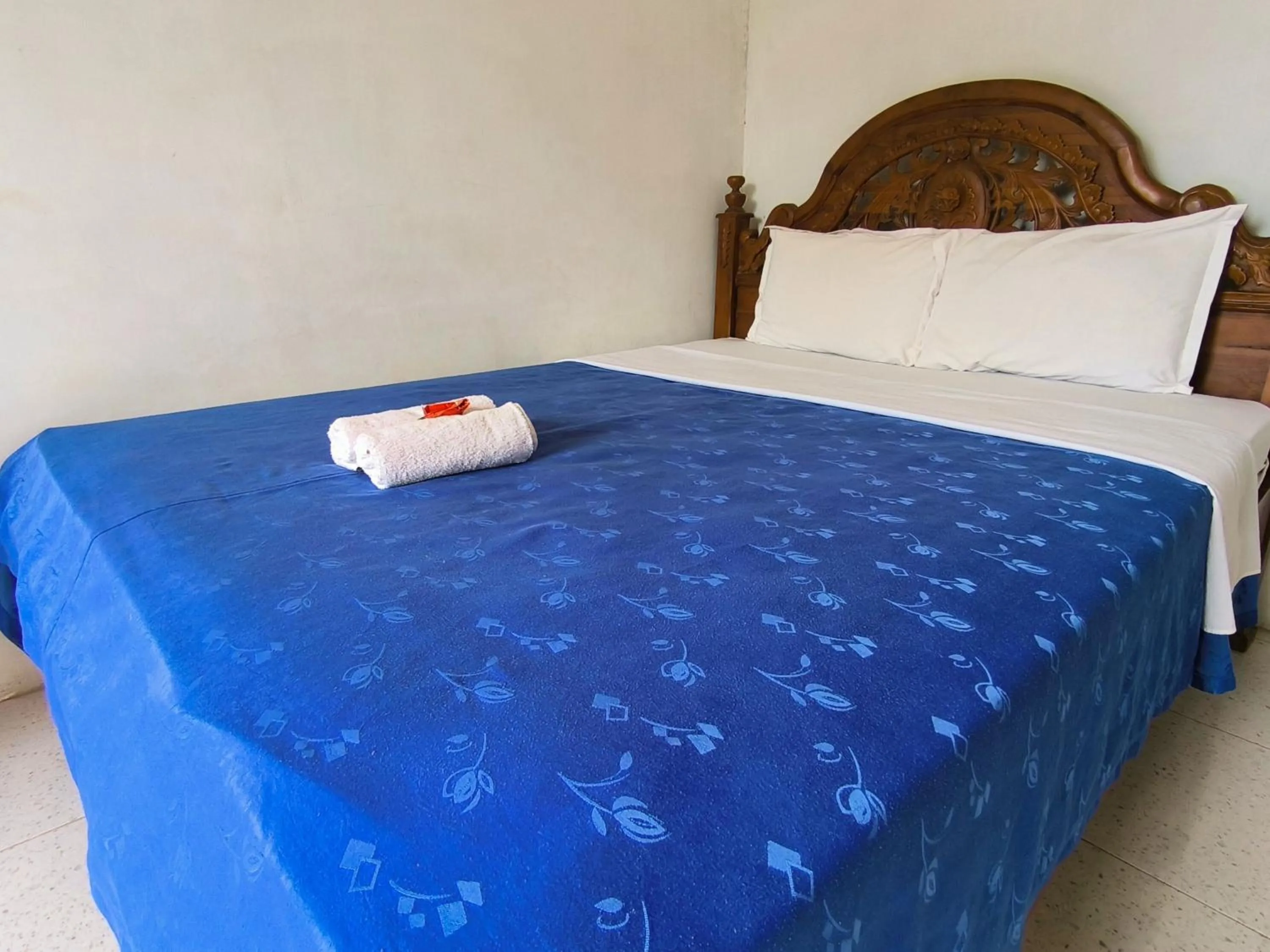 Bed in Sunrise Sea Hill Cottages