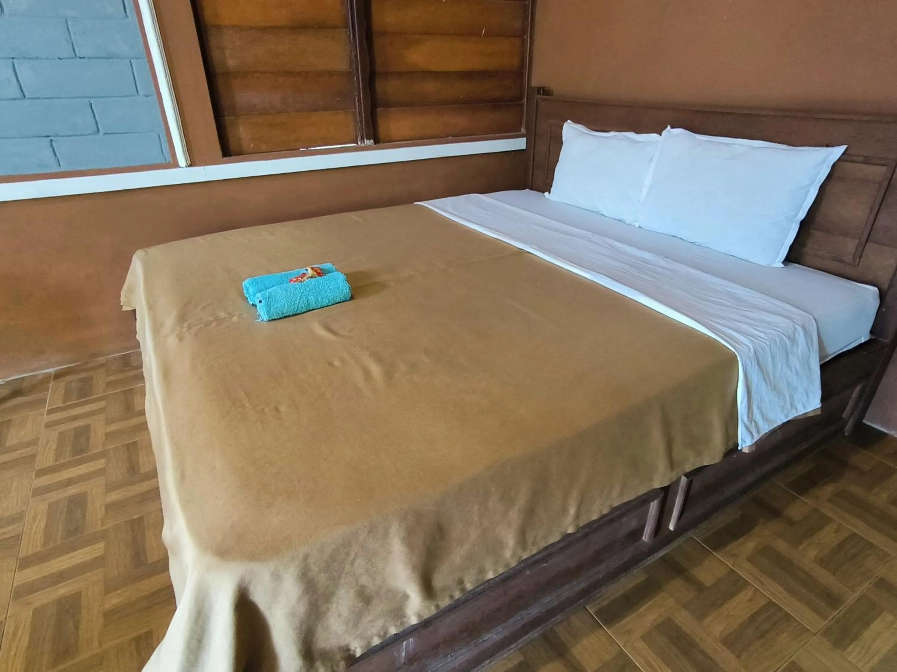 Bed in Sunrise Sea Hill Cottages