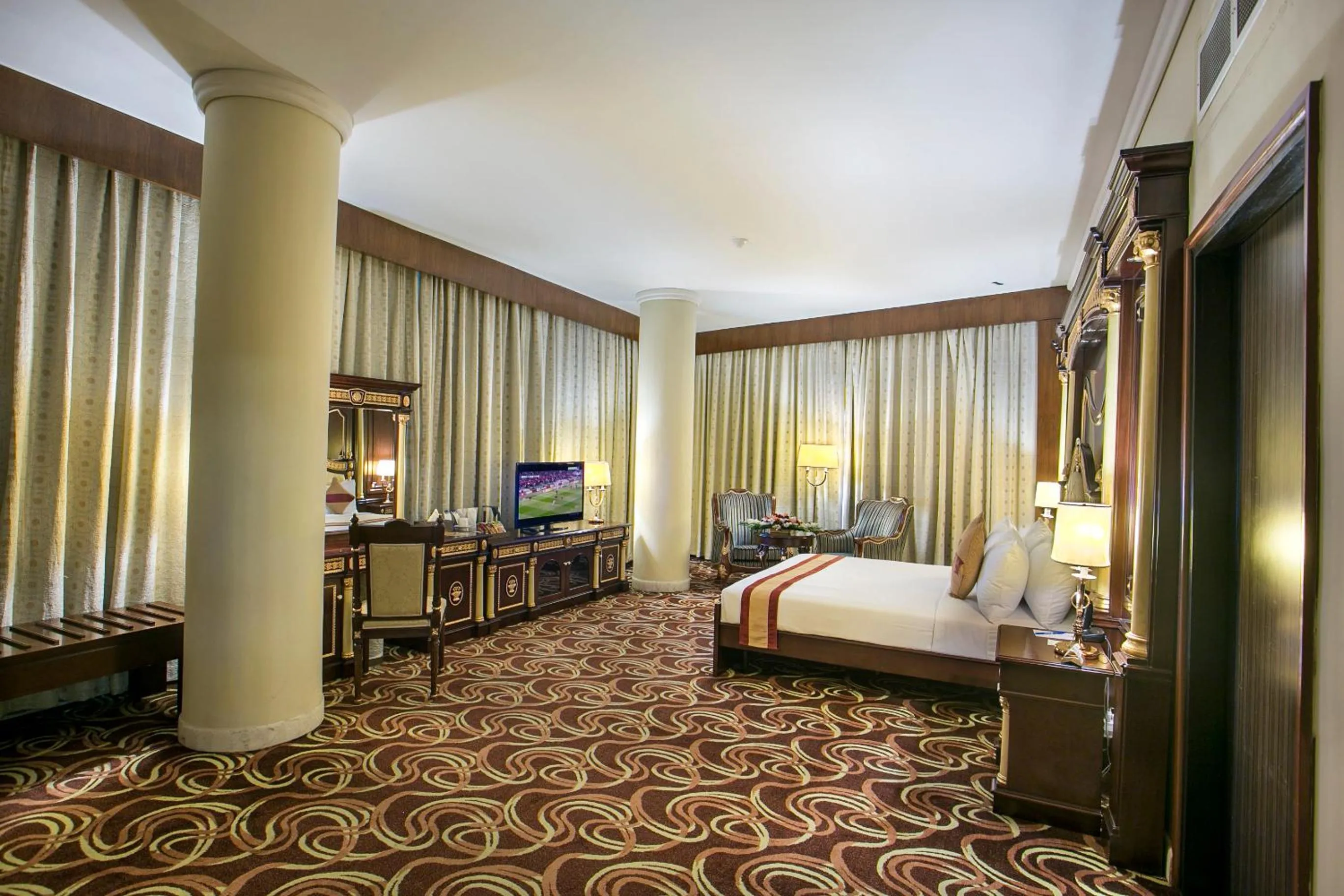 Photo of the whole room, Bed in Rose View Hotel