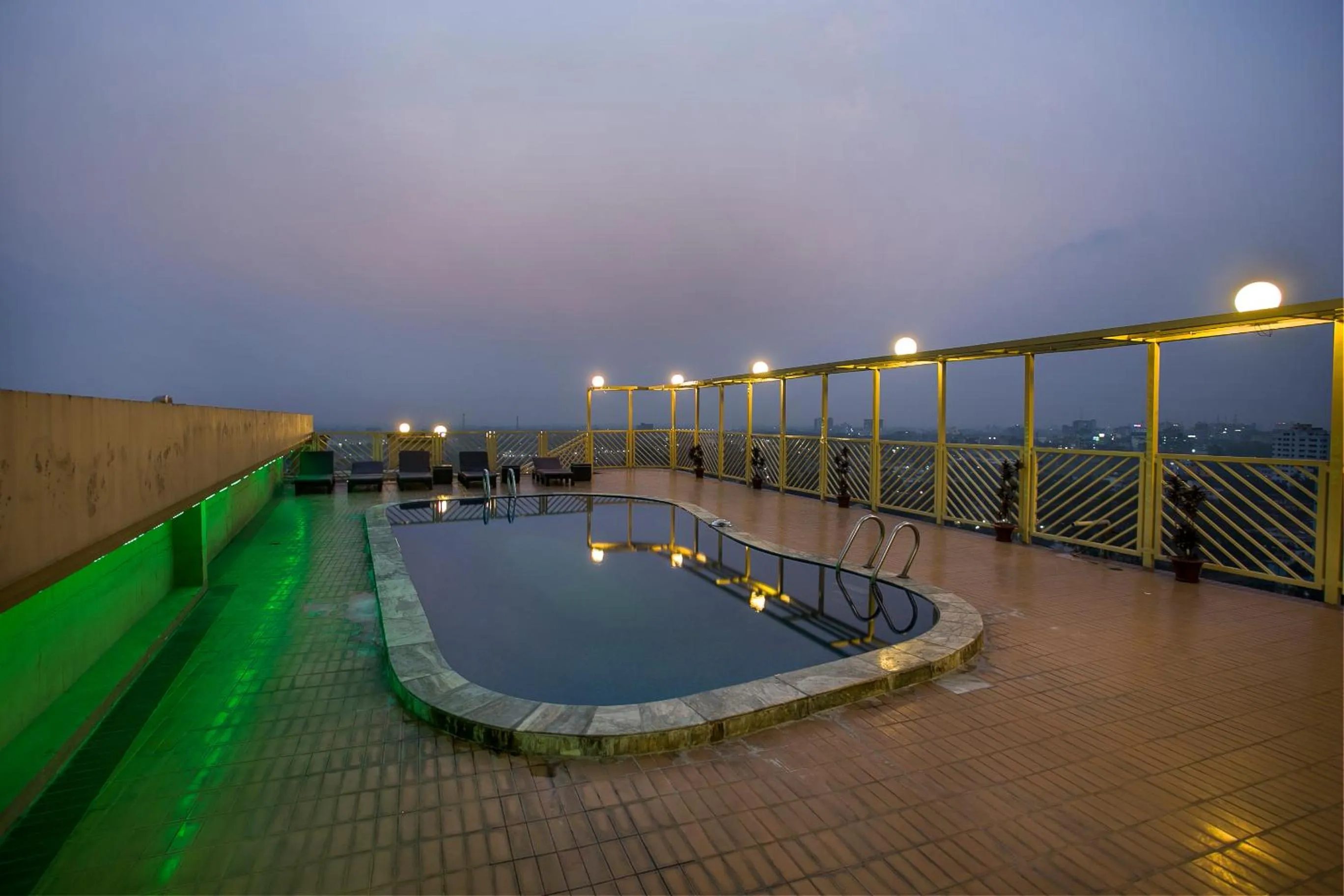 Swimming pool in Rose View Hotel