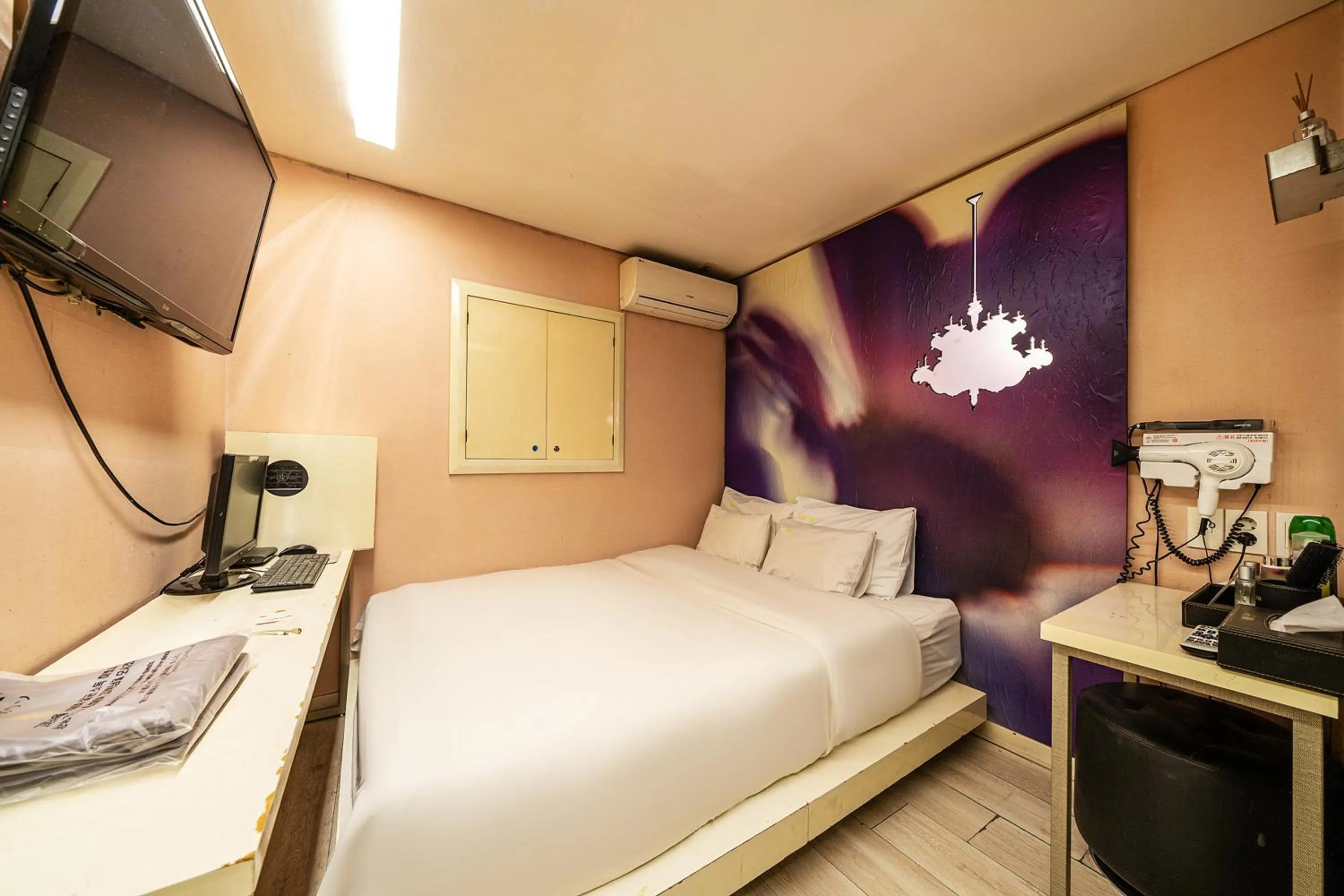 Bed in In Hotel Seoul