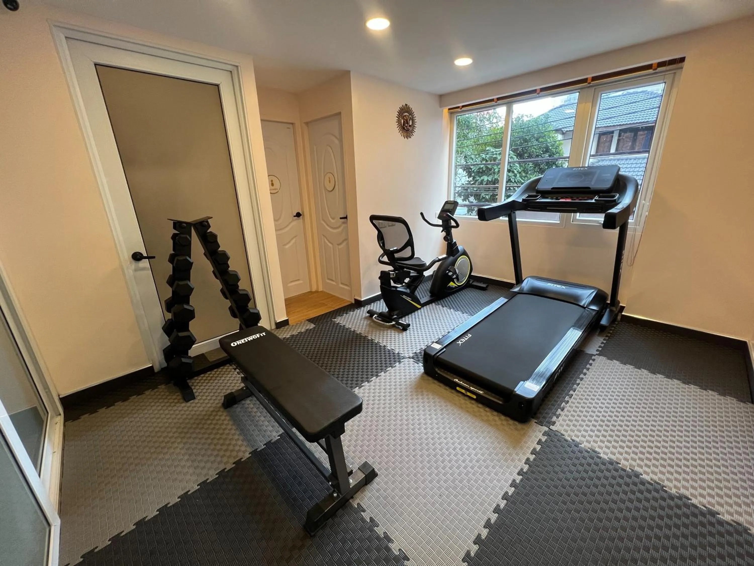 Fitness centre/facilities in Emiri Hotel - Nana Bangkok