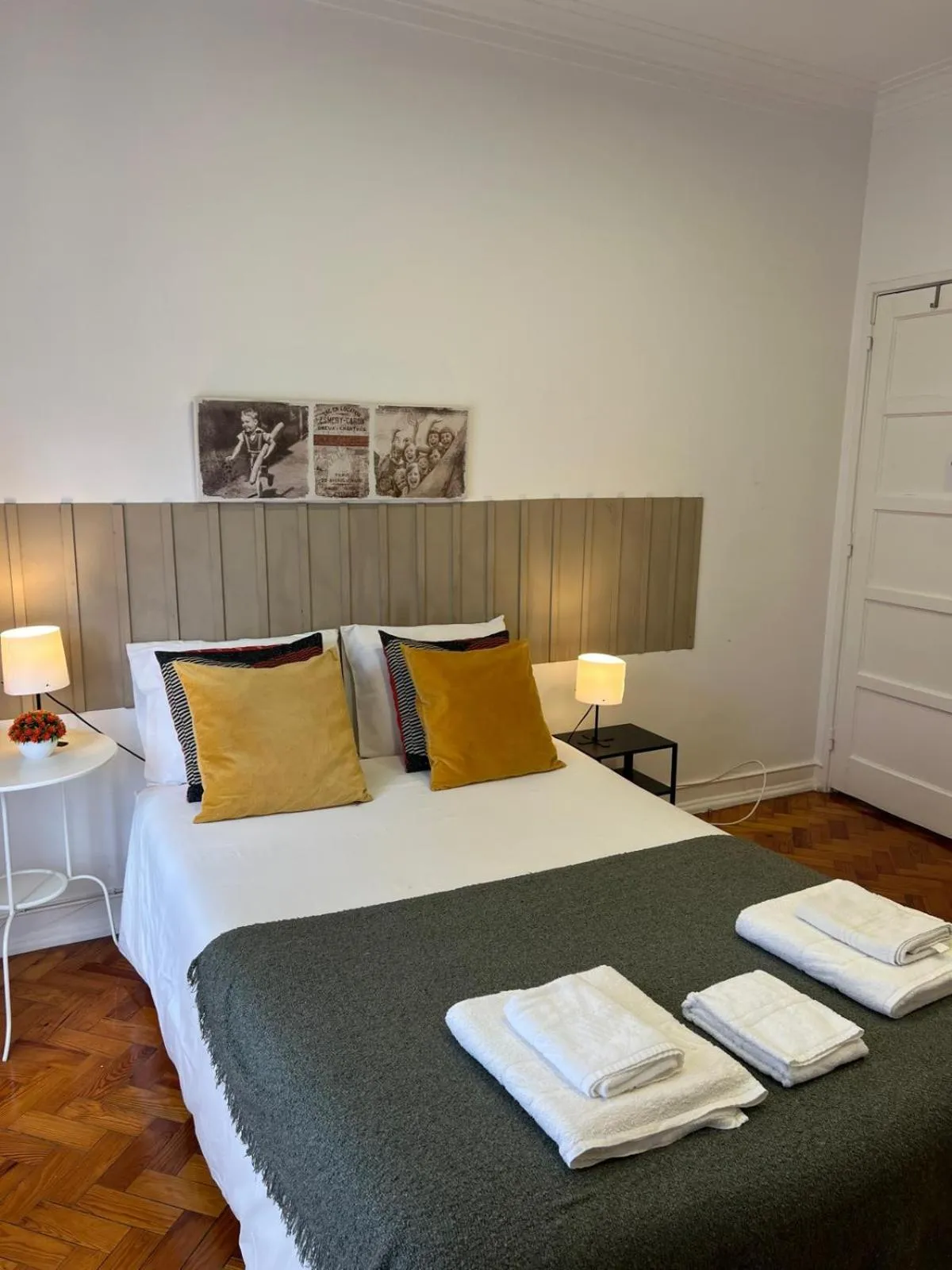 Bed in Alvalade II Airport Guest House