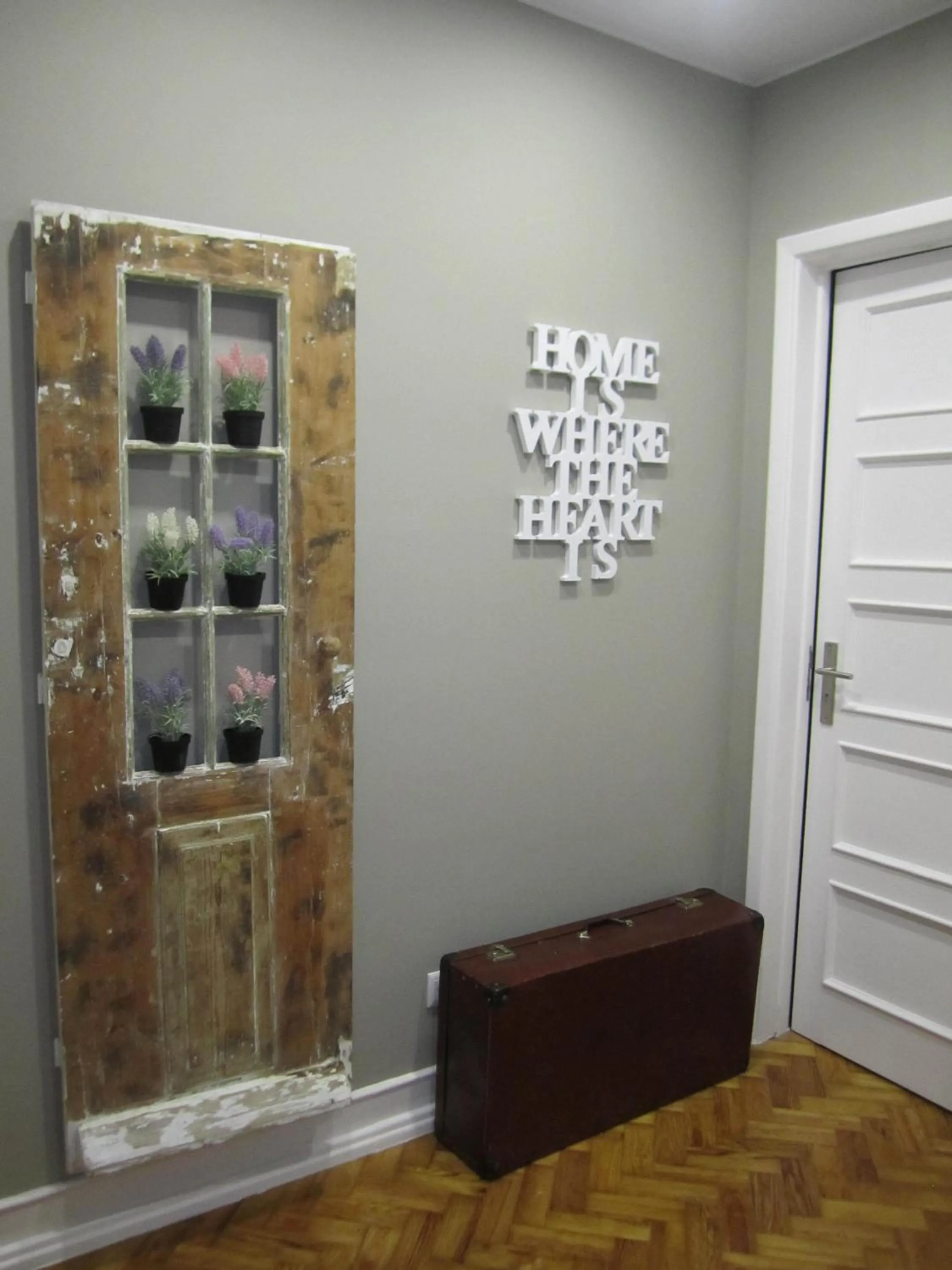 Lobby or reception in Alvalade II Airport Guest House