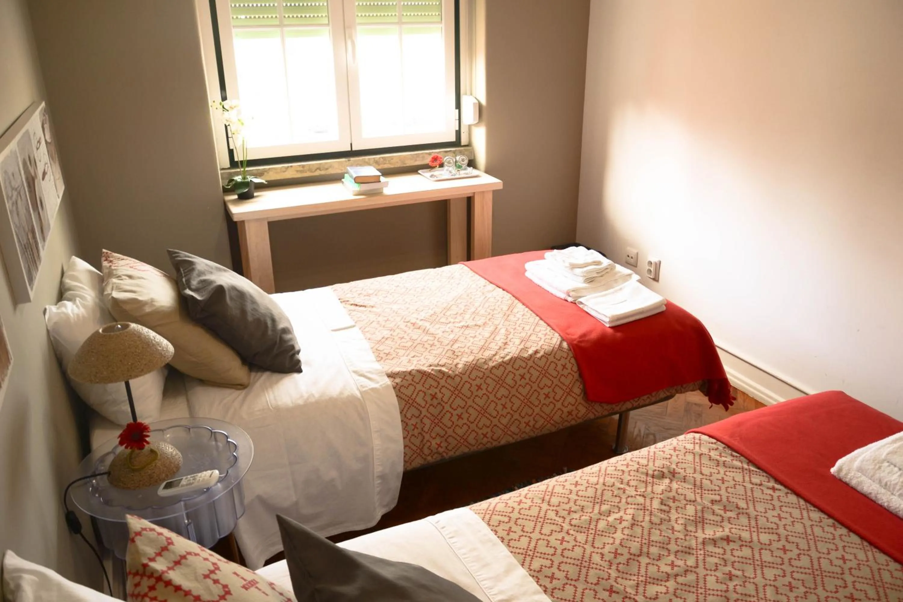 Bedroom in Alvalade II Airport Guest House