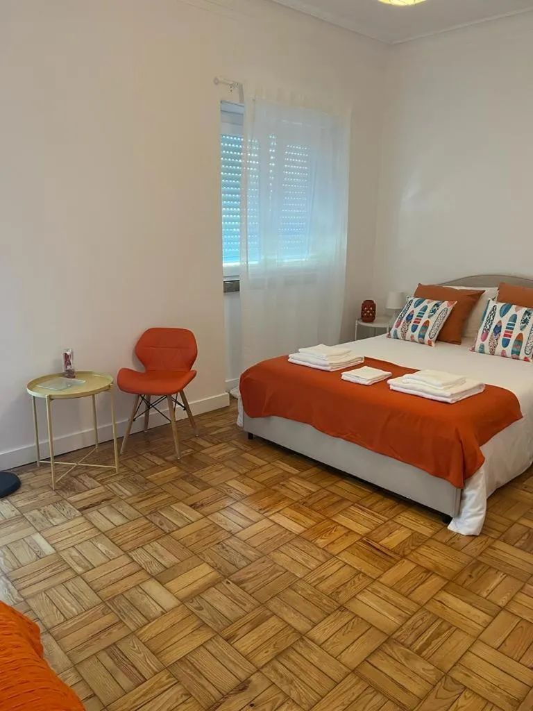 Bed in Alvalade II Airport Guest House