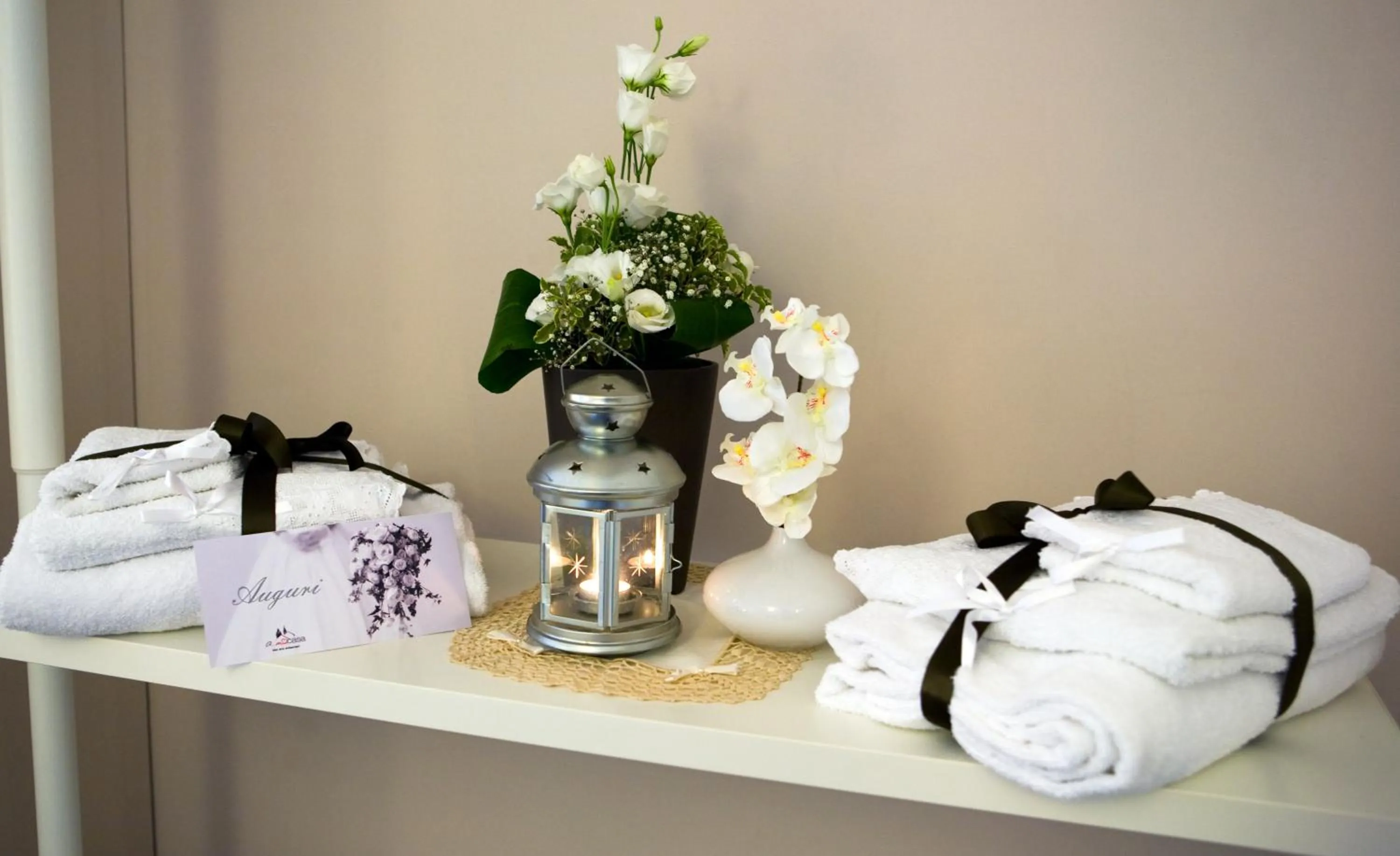 Decorative detail in A Mo Casa