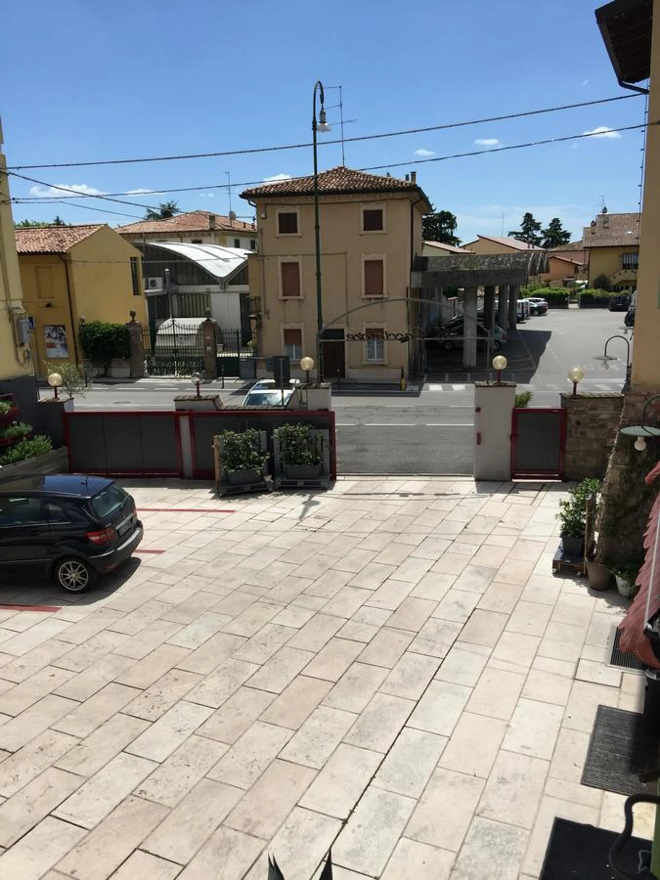 Balcony/Terrace in Albergo Al Cacciatore Tortellinando