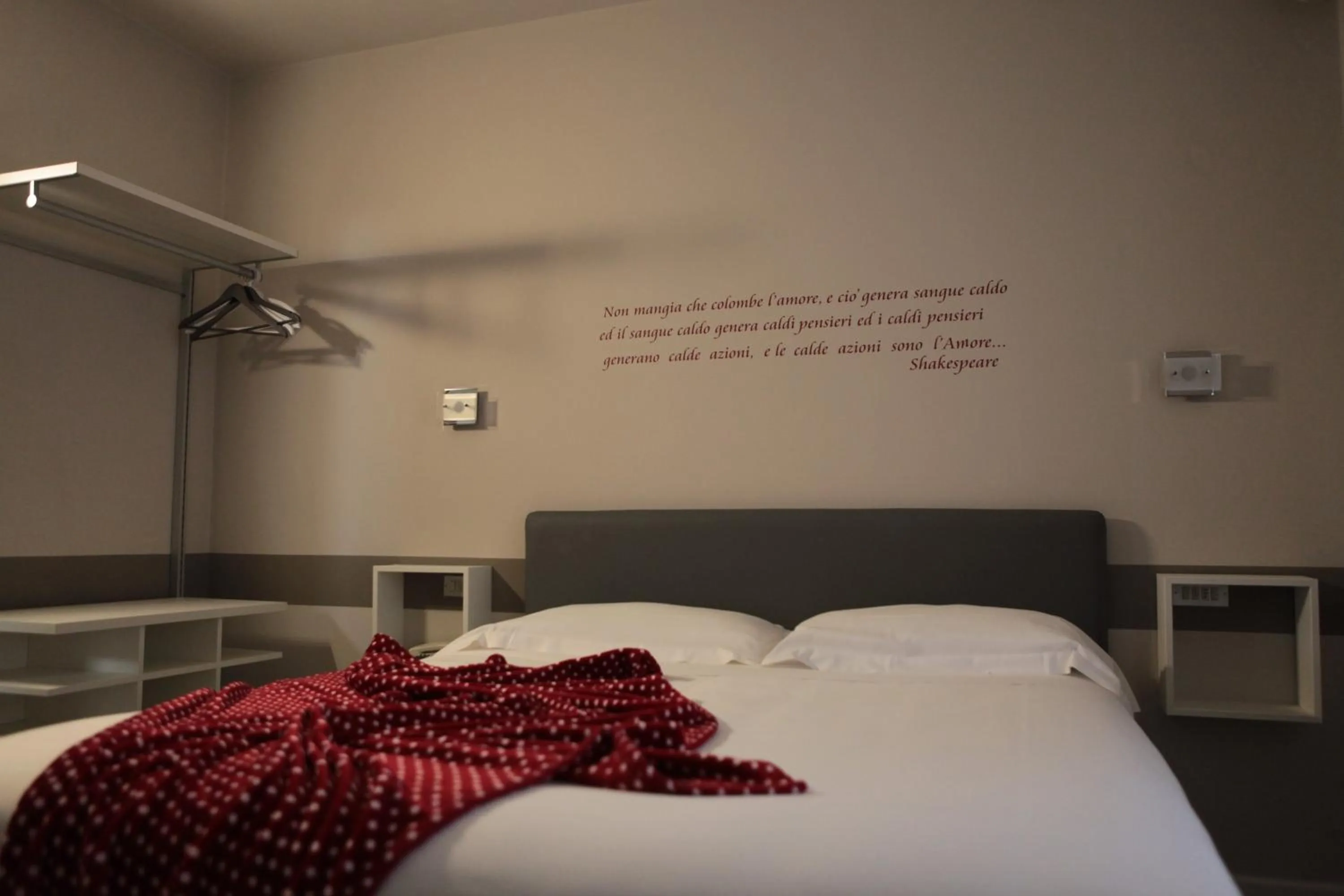 Photo of the whole room in Albergo Al Cacciatore Tortellinando