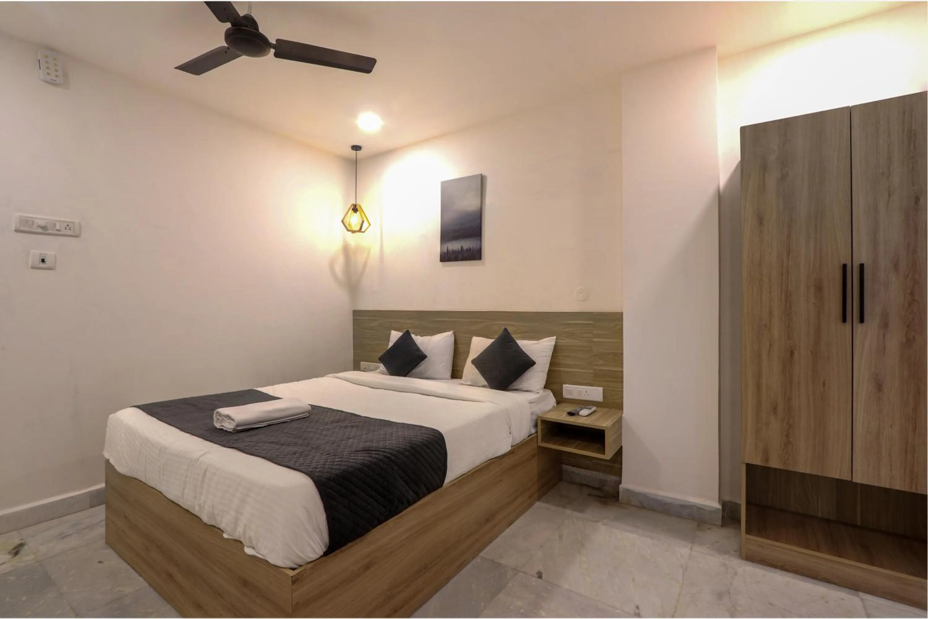 Bedroom, Bed in Frenotel