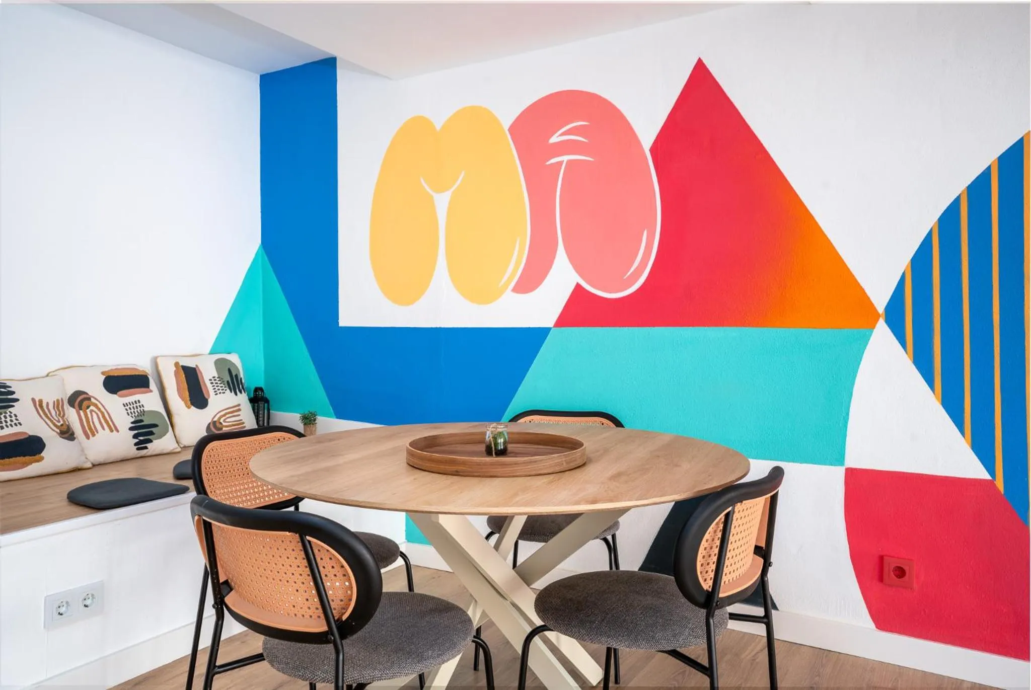 Seating area in Live It Malaga