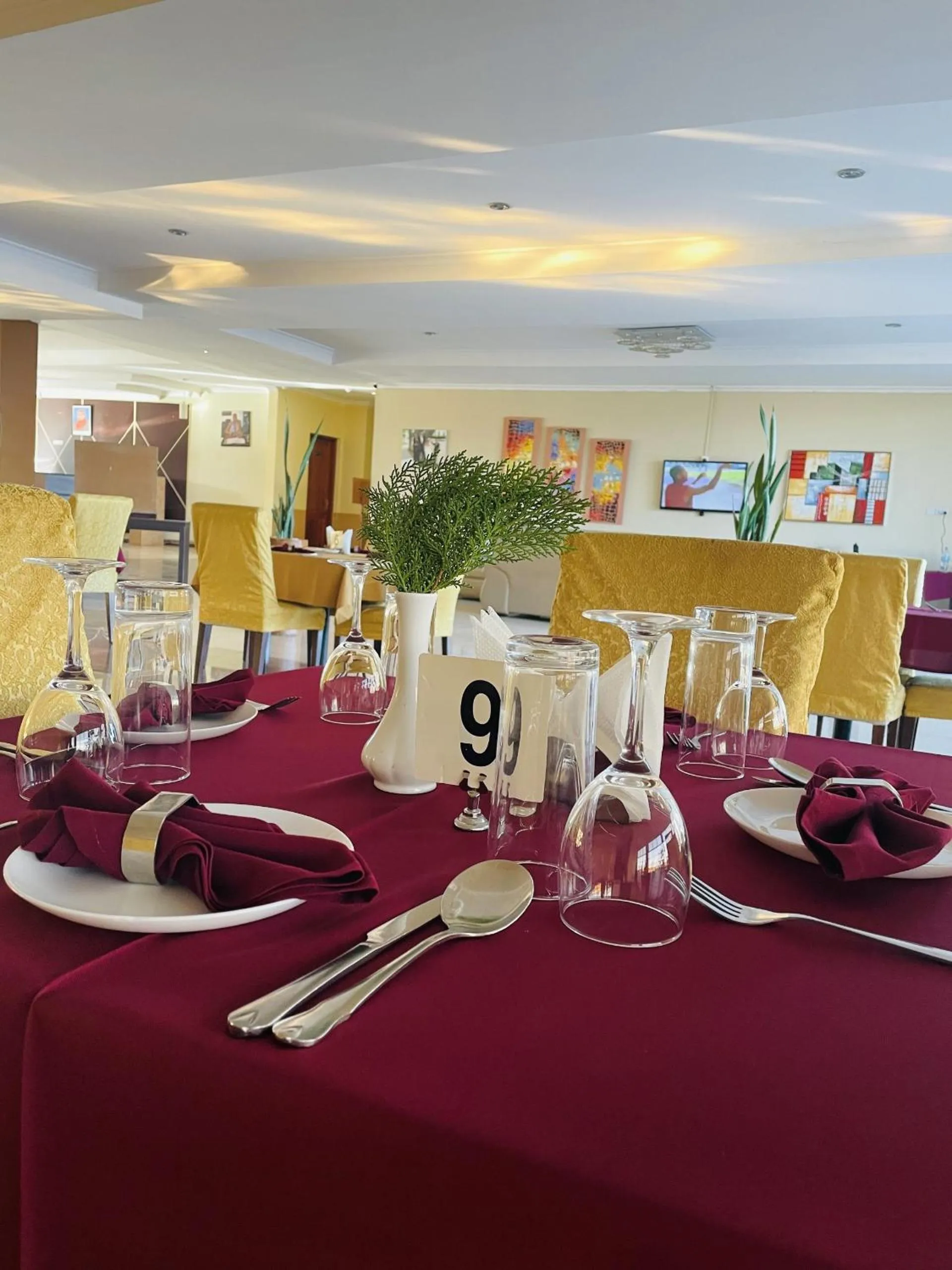 Restaurant/places to eat in Nashera Hotels Dodoma