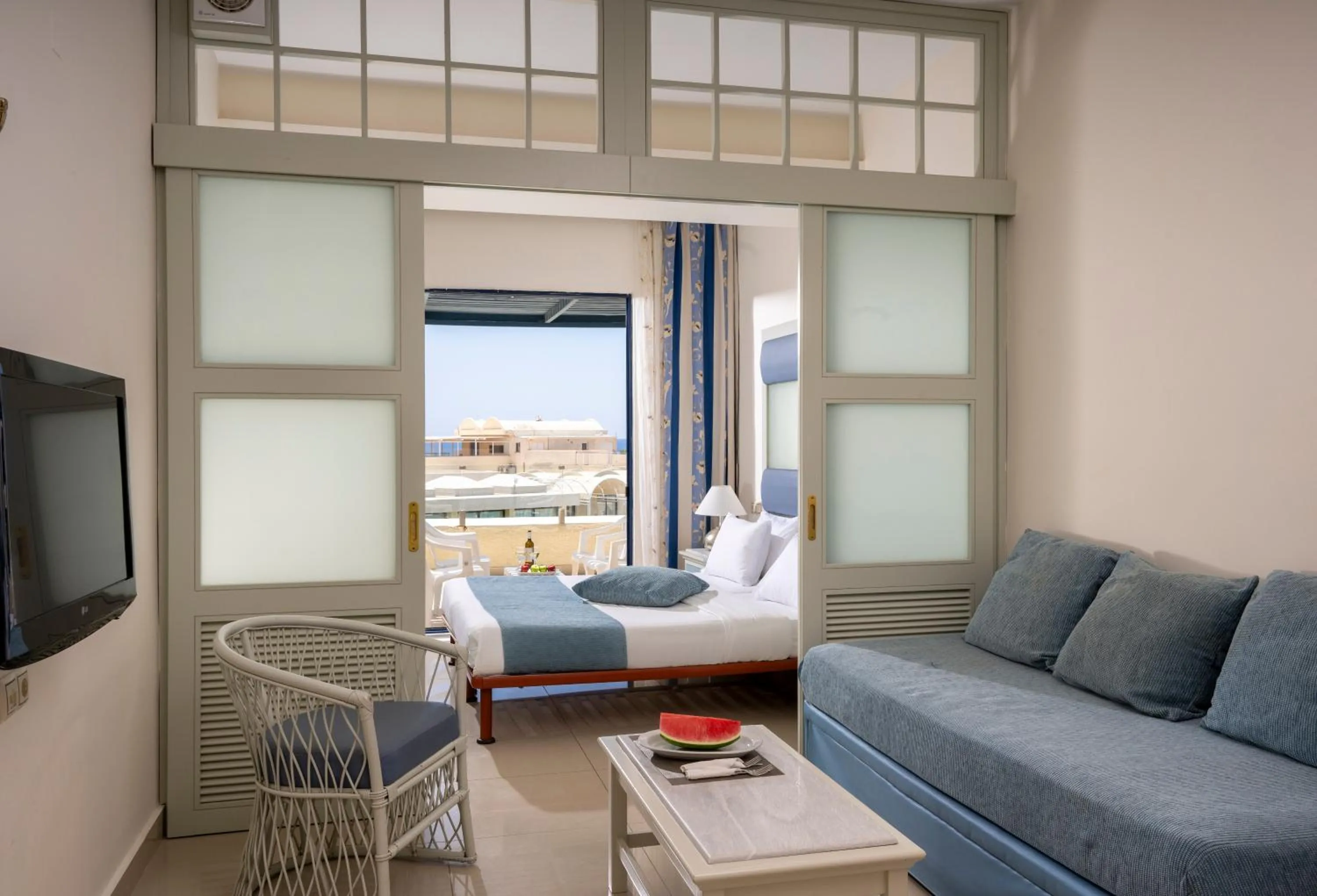 TV and multimedia in Mare Blue Hotel