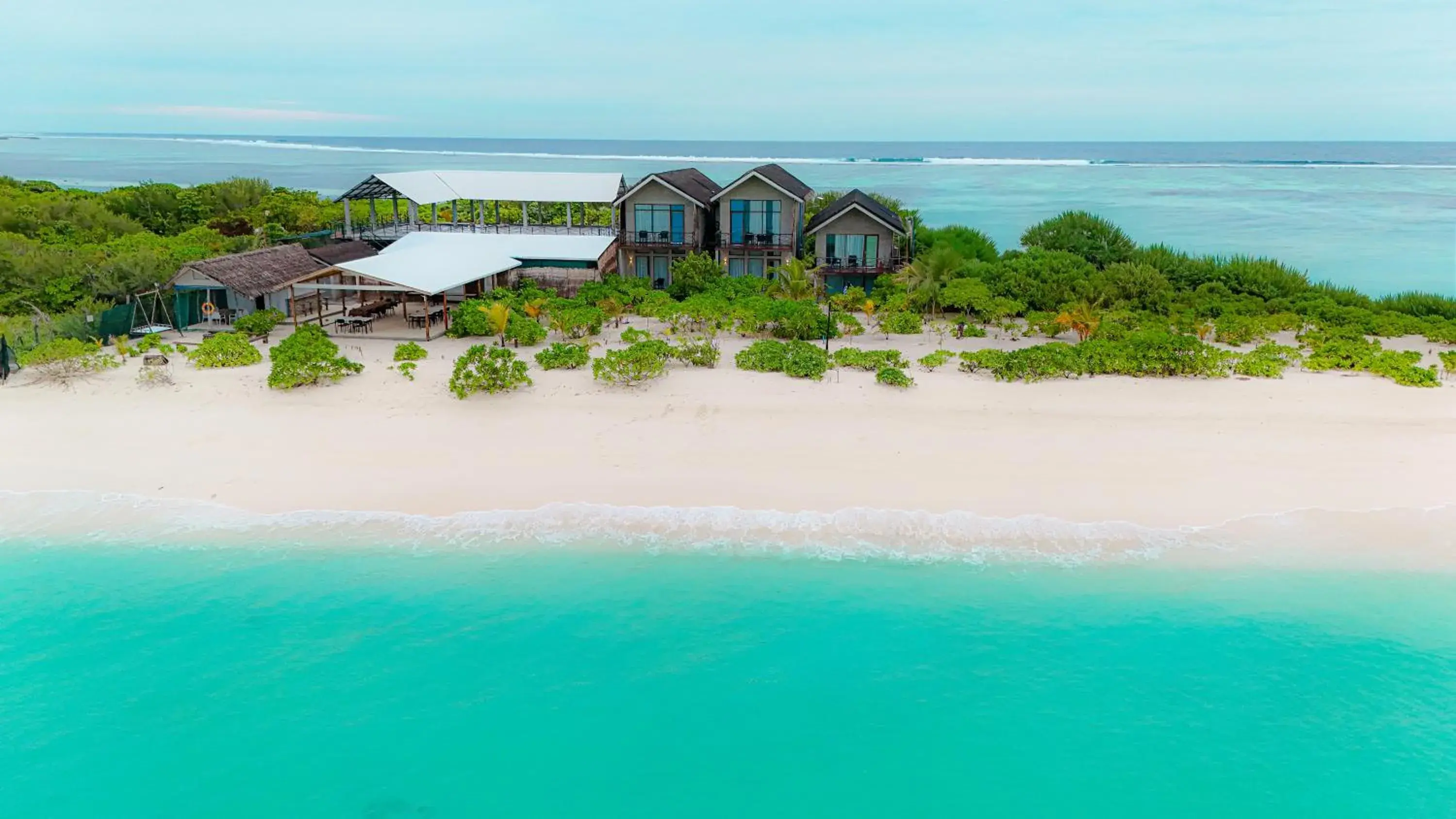 Araaik Beach Village Araaik Beach Village