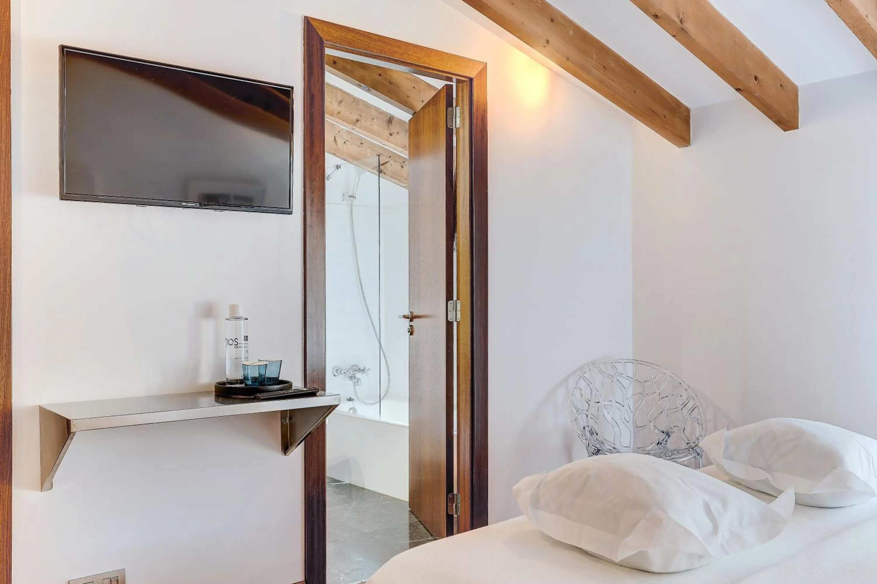 Decorative detail, Bed in Desbrull